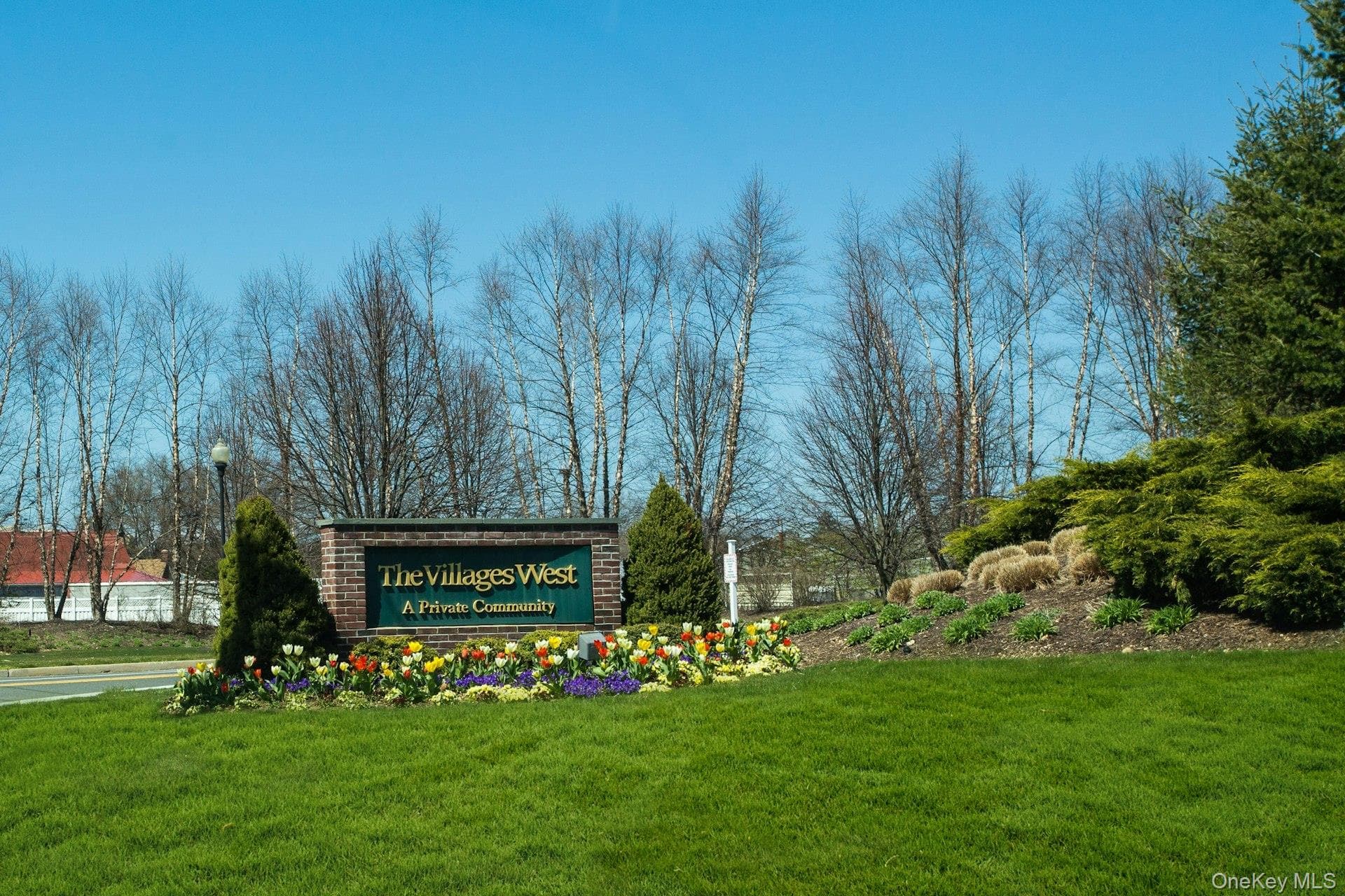 140 Rivendell Court thumbnail 32