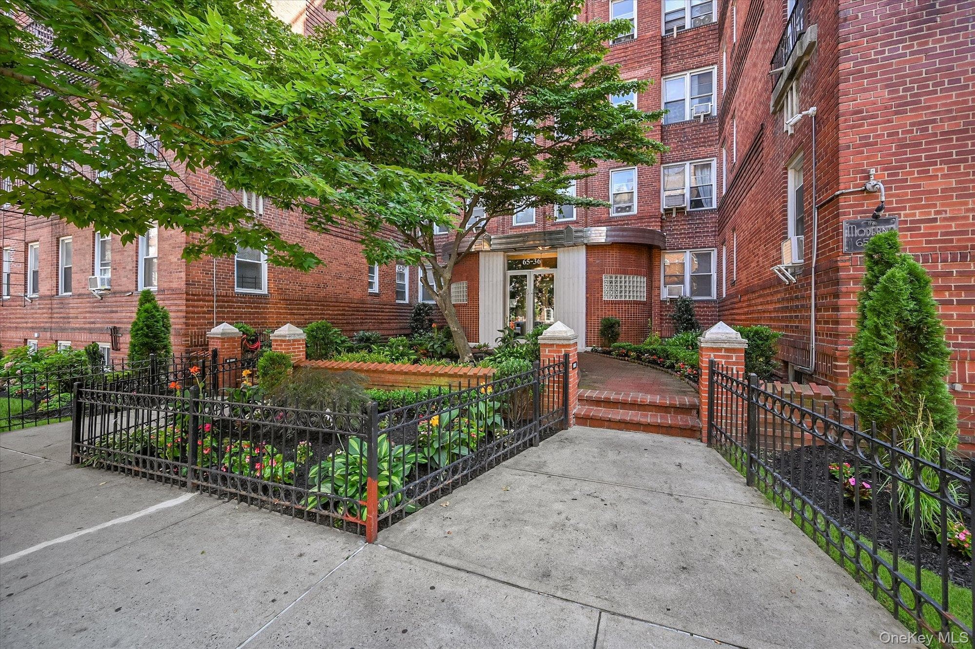 6536 Wetherole Street Unit: 608, Rego Park