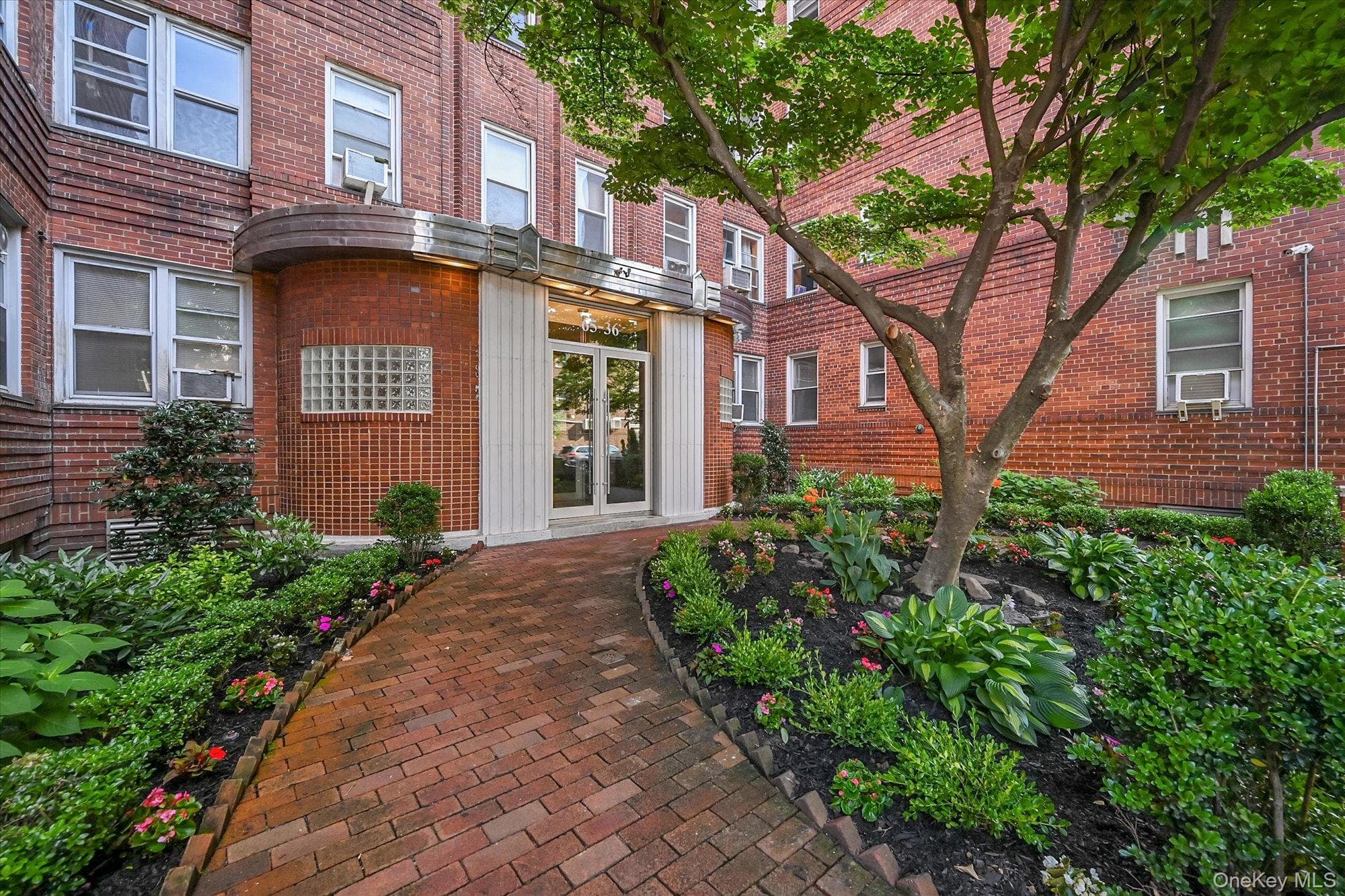 6536 Wetherole Street Unit: 608 thumbnail 2