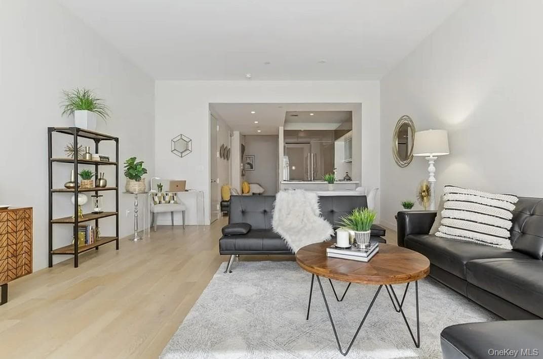 75 Wall Street Unit: 36R thumbnail 8