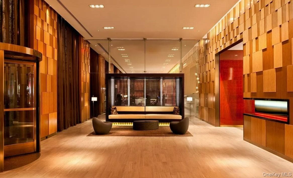 75 Wall Street Unit: 36R thumbnail 26