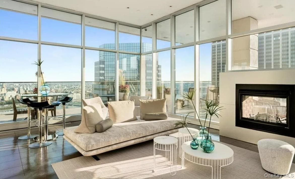 75 Wall Street Unit: 36R thumbnail 35