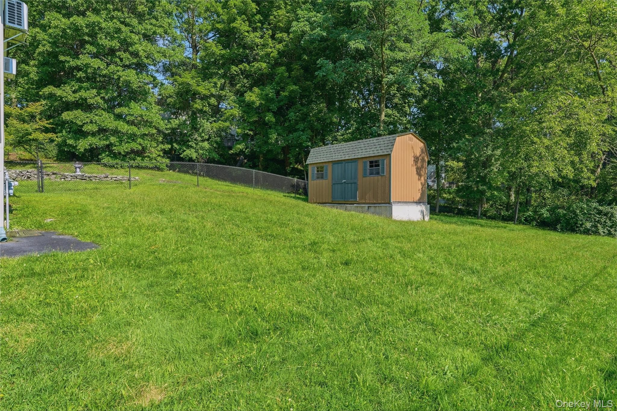 119 Scotchtown Avenue thumbnail 20
