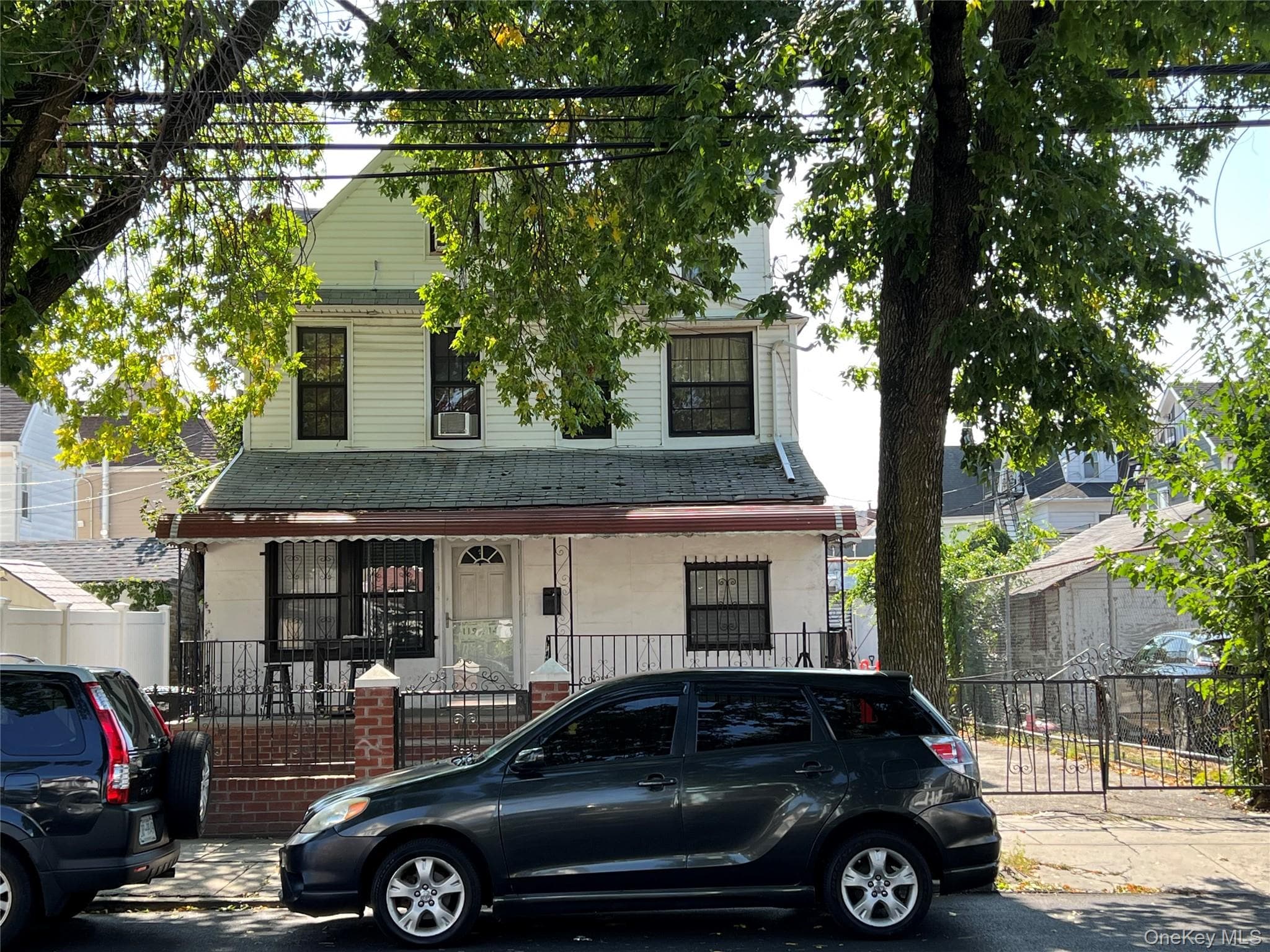 119-14 89th Avenue, Richmond Hill