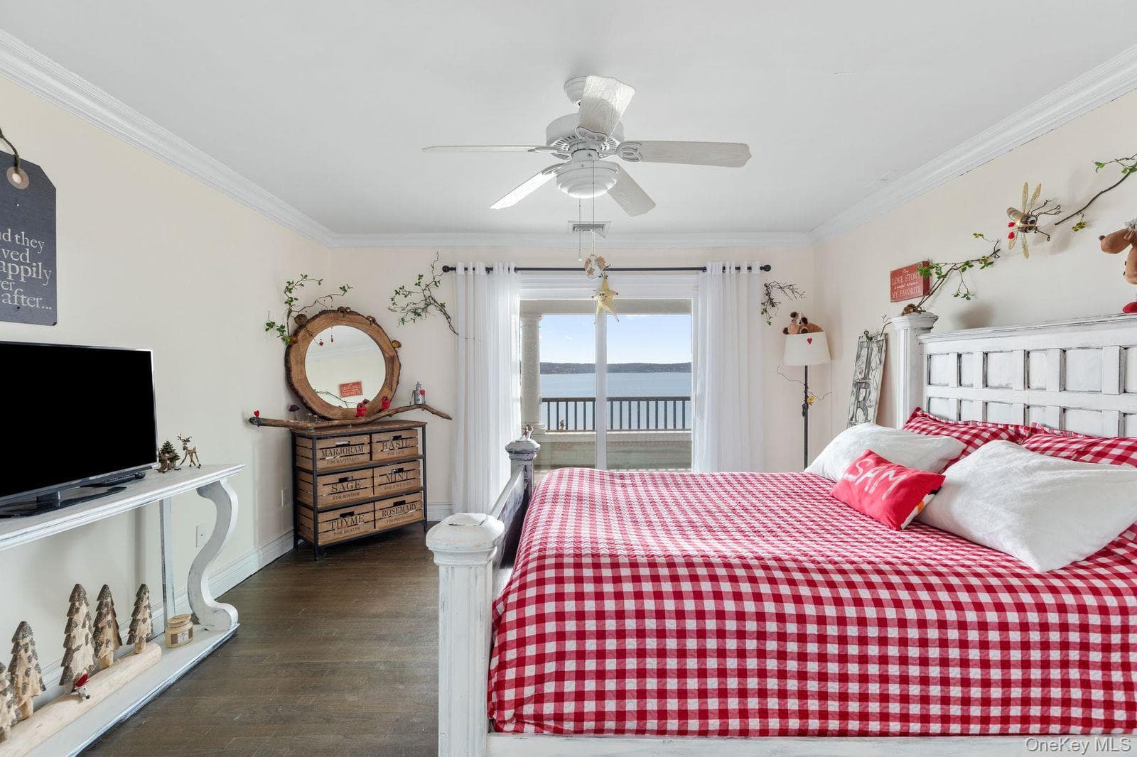 33 Beach Road thumbnail 30