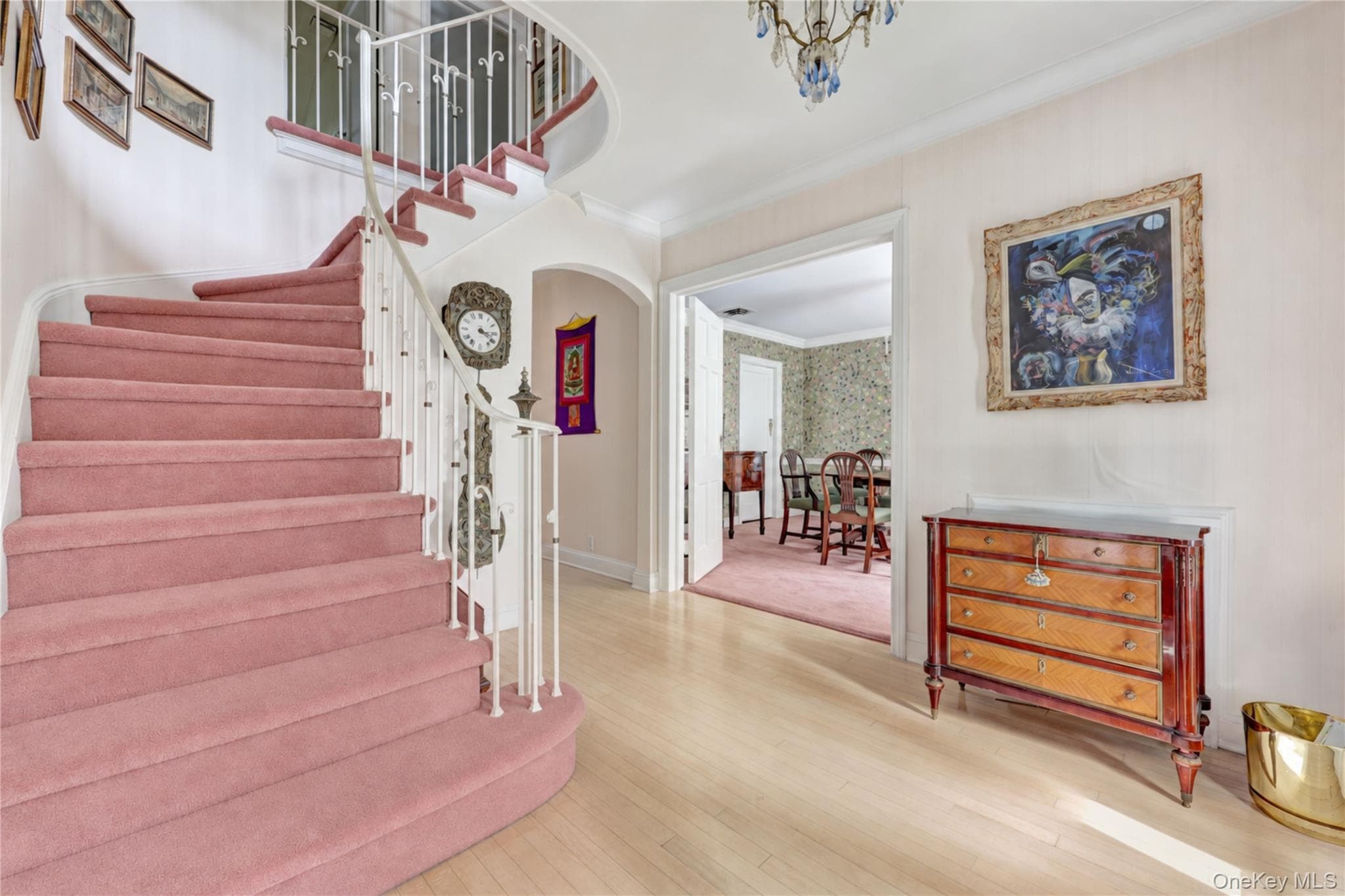 178 Schenck Circle thumbnail 4