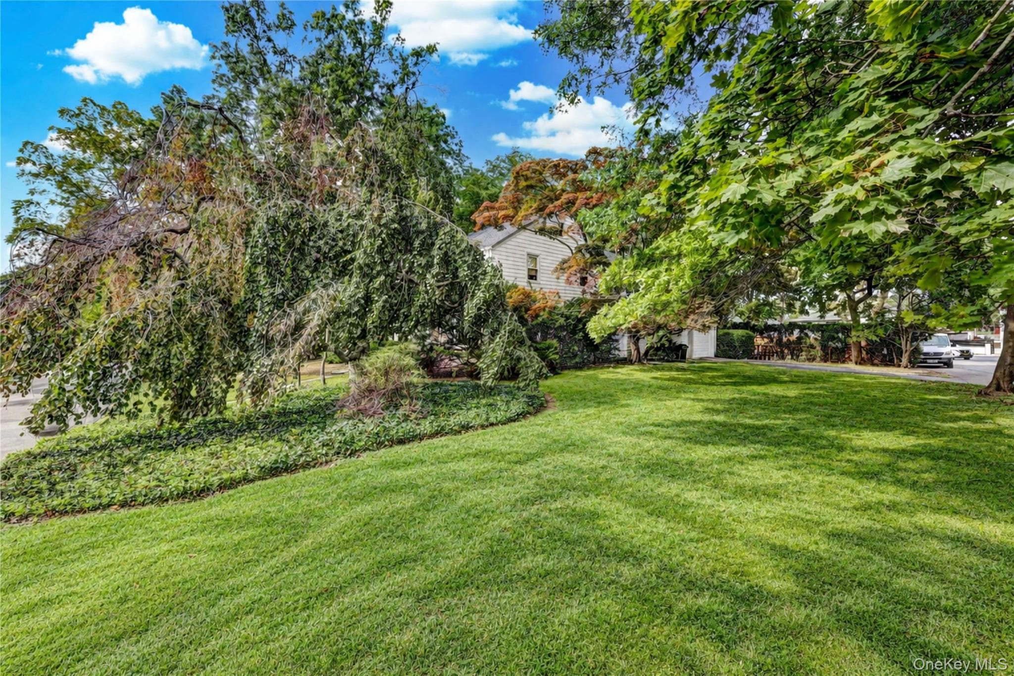 178 Schenck Circle thumbnail 31