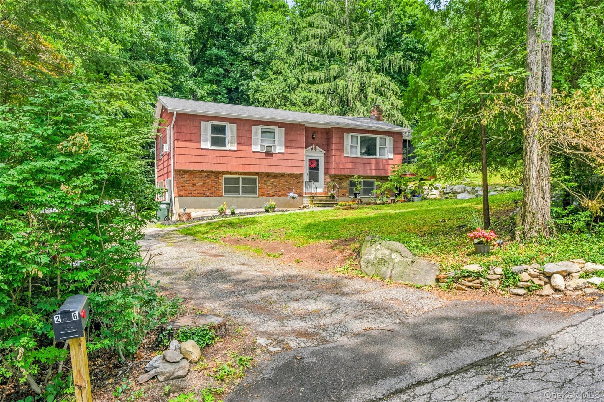 26 Maple Drive thumbnail 3
