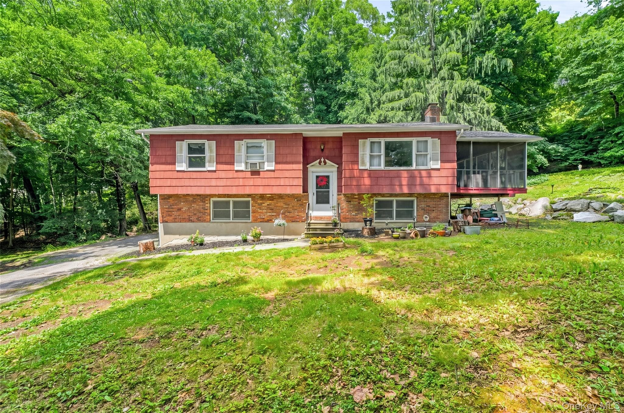 26 Maple Drive thumbnail 2