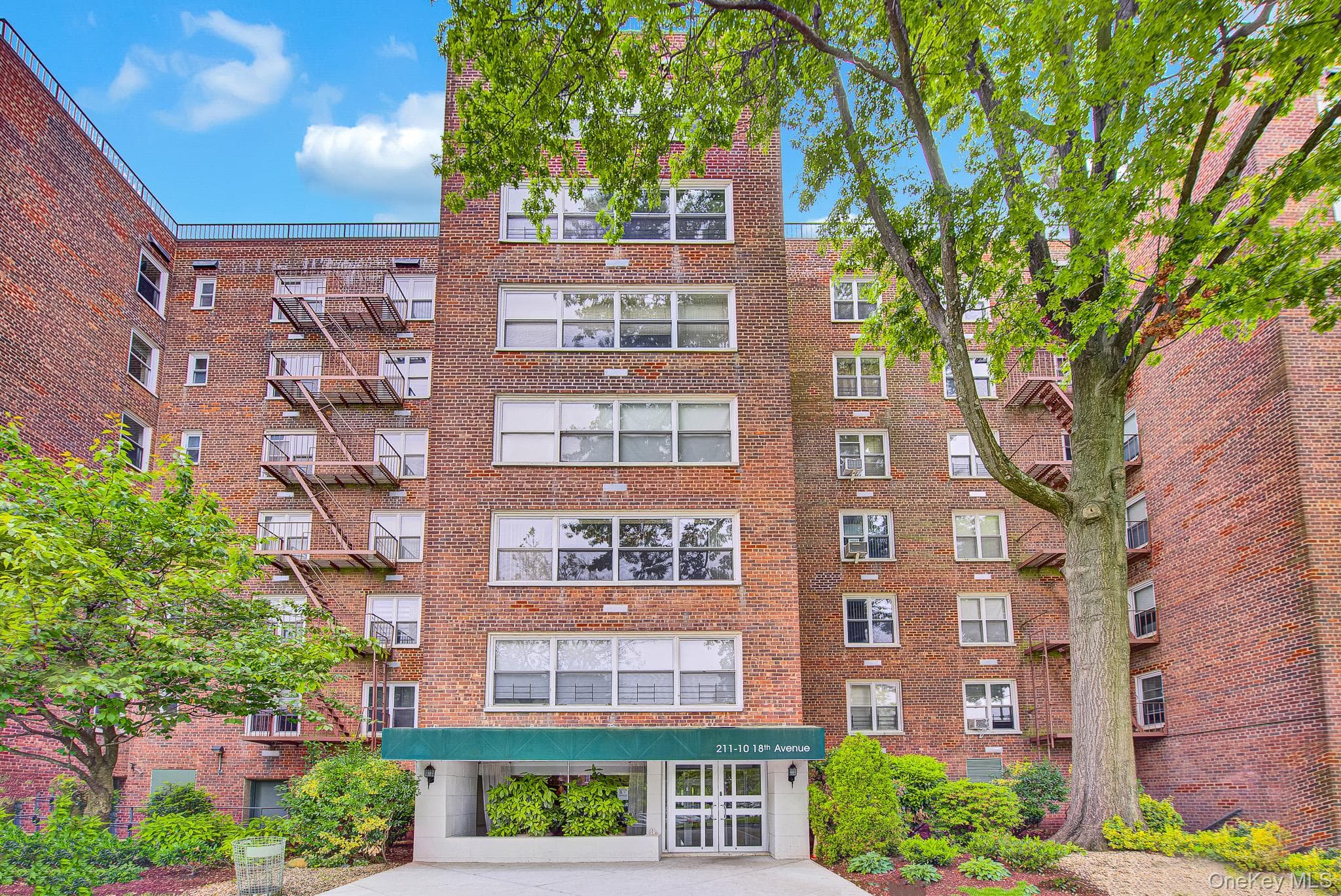 211-10 18th Avenue Unit: 1J, Bayside
