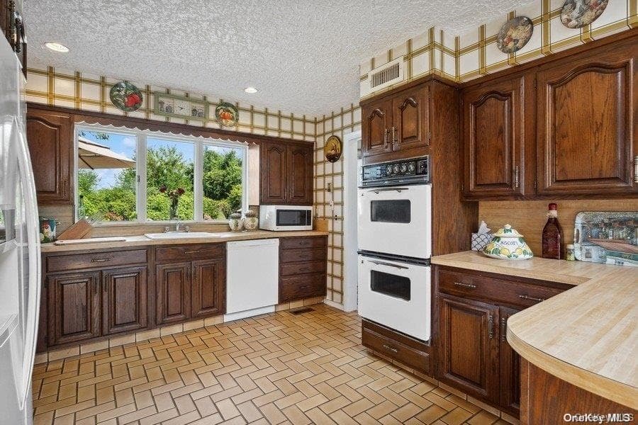 30 Thixton Drive thumbnail 13
