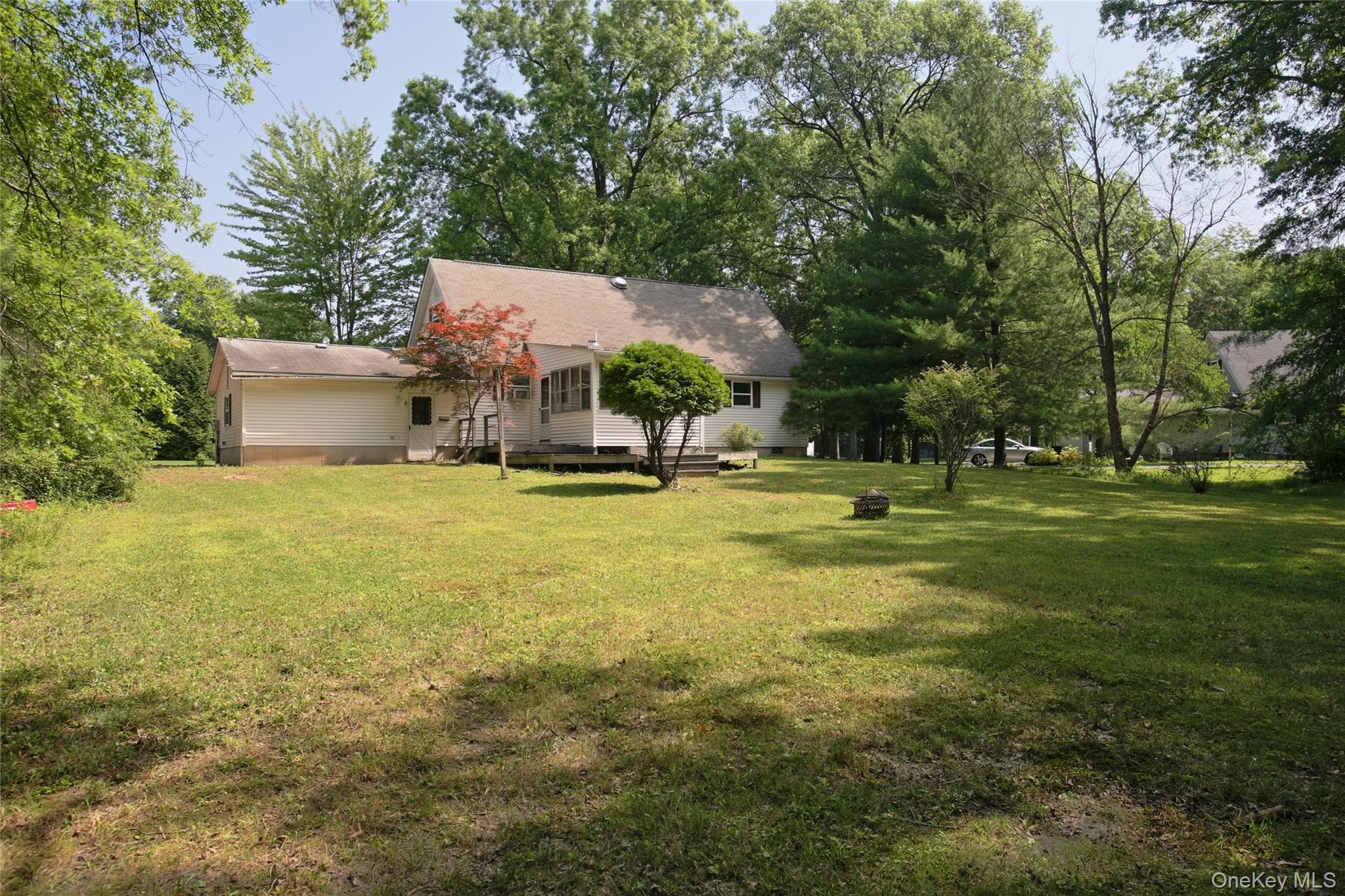 16 Elizabeth Drive thumbnail 2