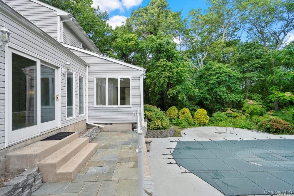 83 Shore Road thumbnail 33