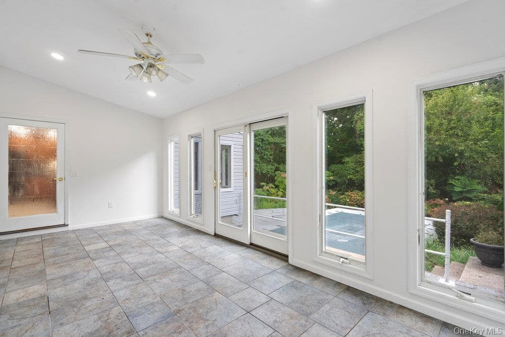 83 Shore Road thumbnail 17