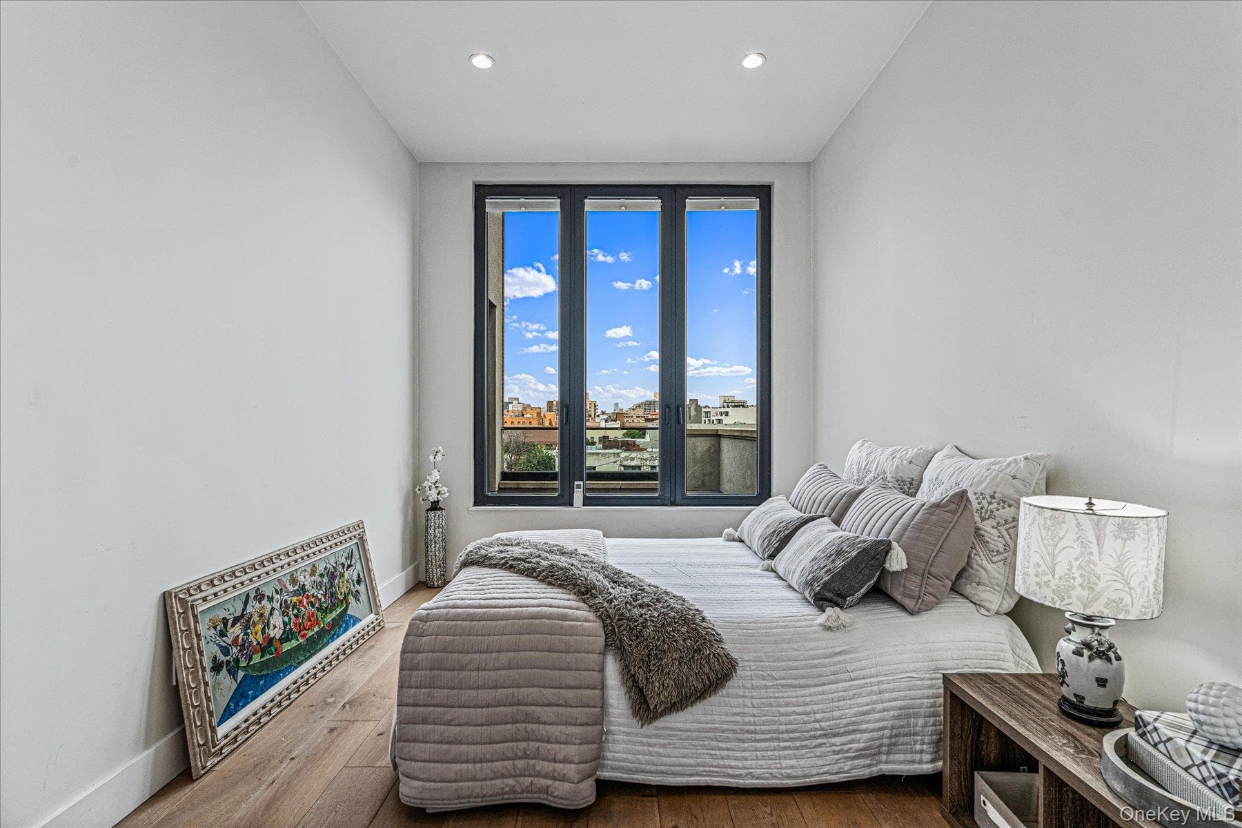 26-33 28th Street Unit: 4A thumbnail 14