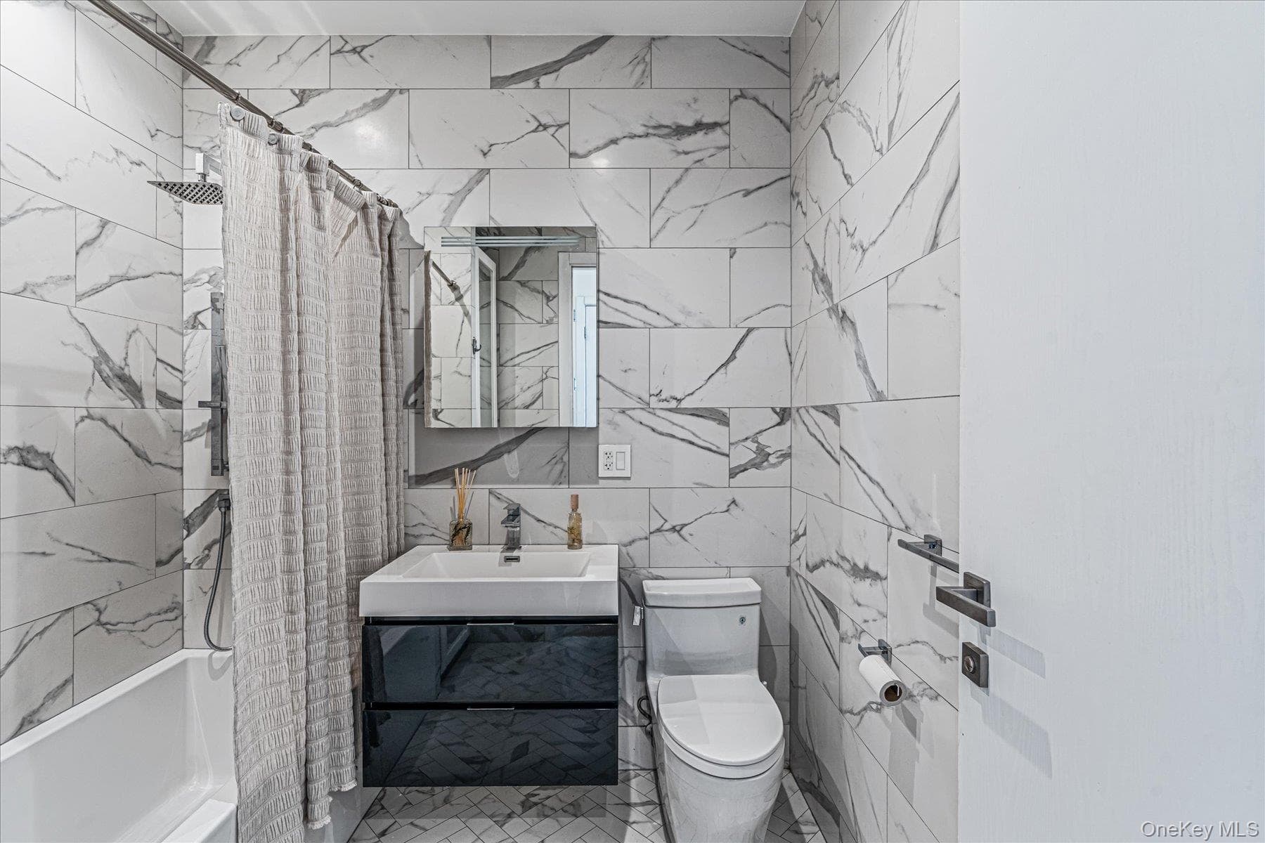 26-33 28th Street Unit: 4A thumbnail 15