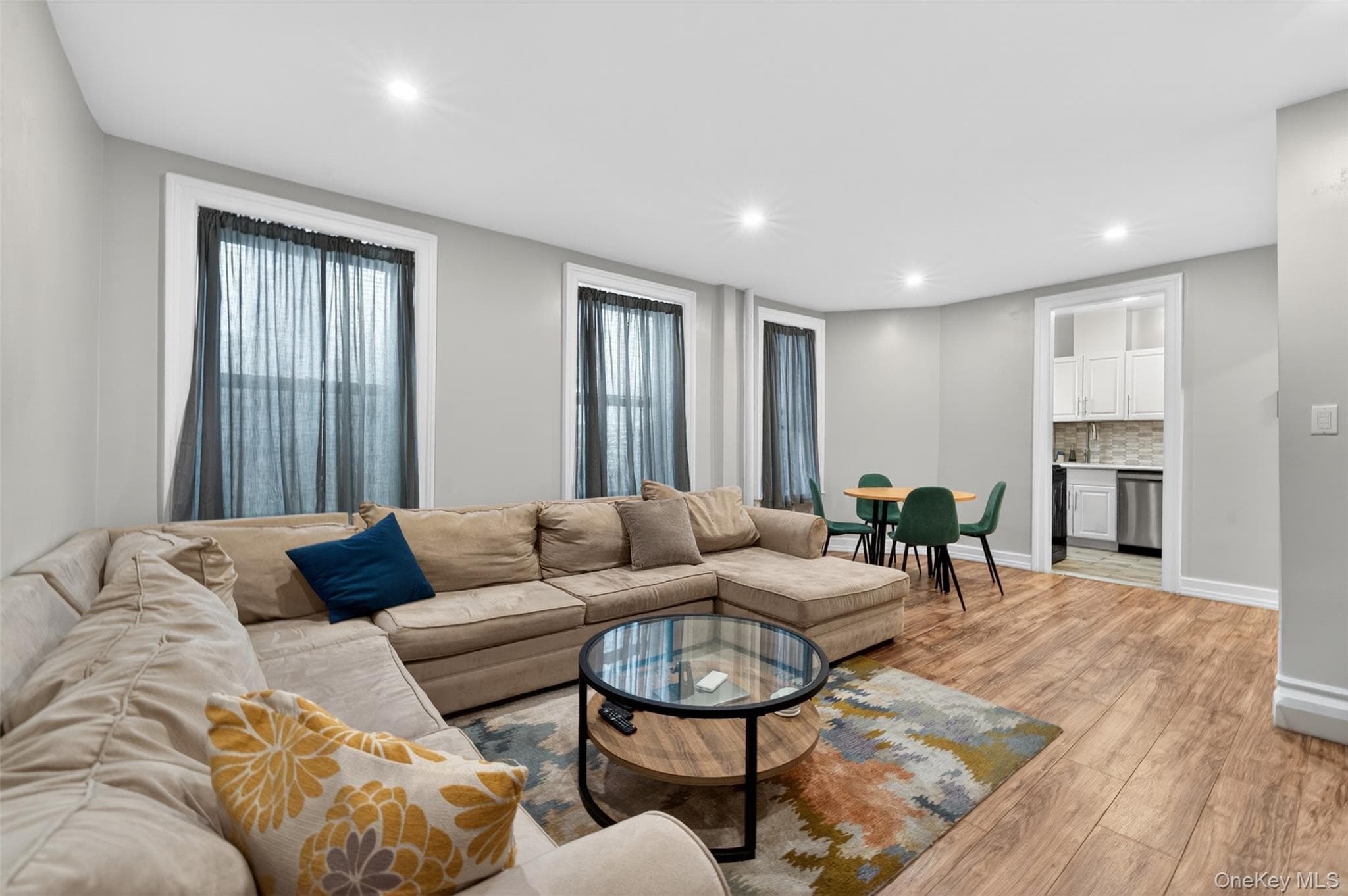 941 Jerome Avenue Unit: 5B thumbnail 3