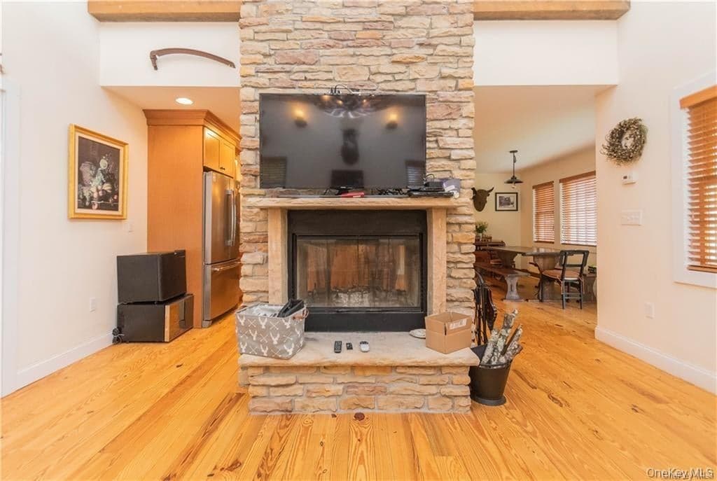 669 Mountain Road thumbnail 14