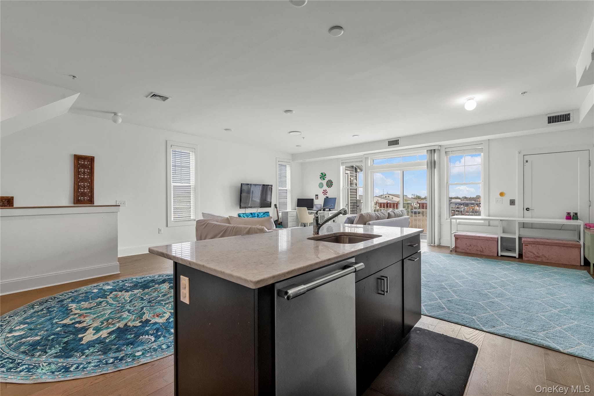 322 Marina Point thumbnail 14