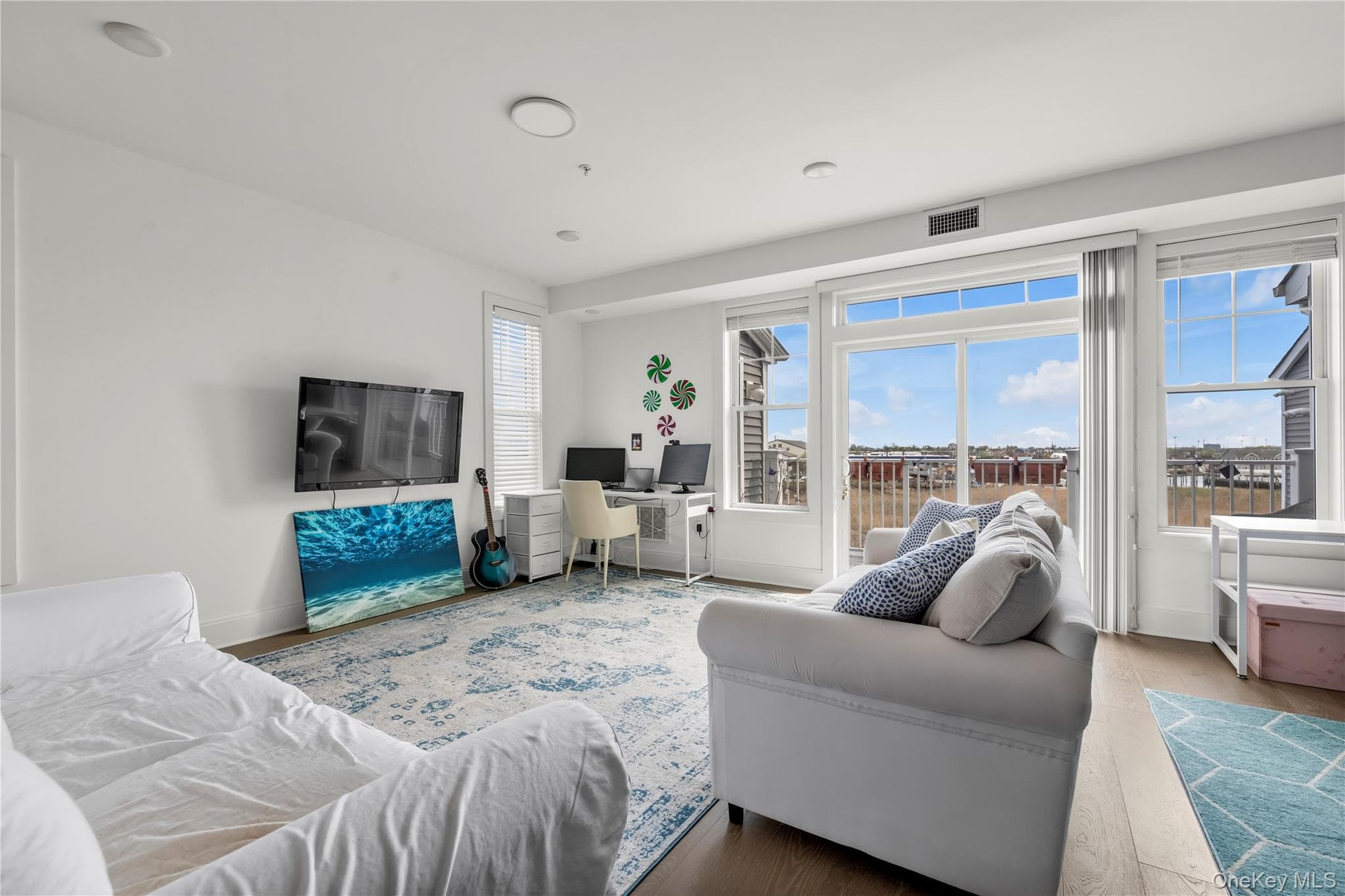 322 Marina Point thumbnail 5