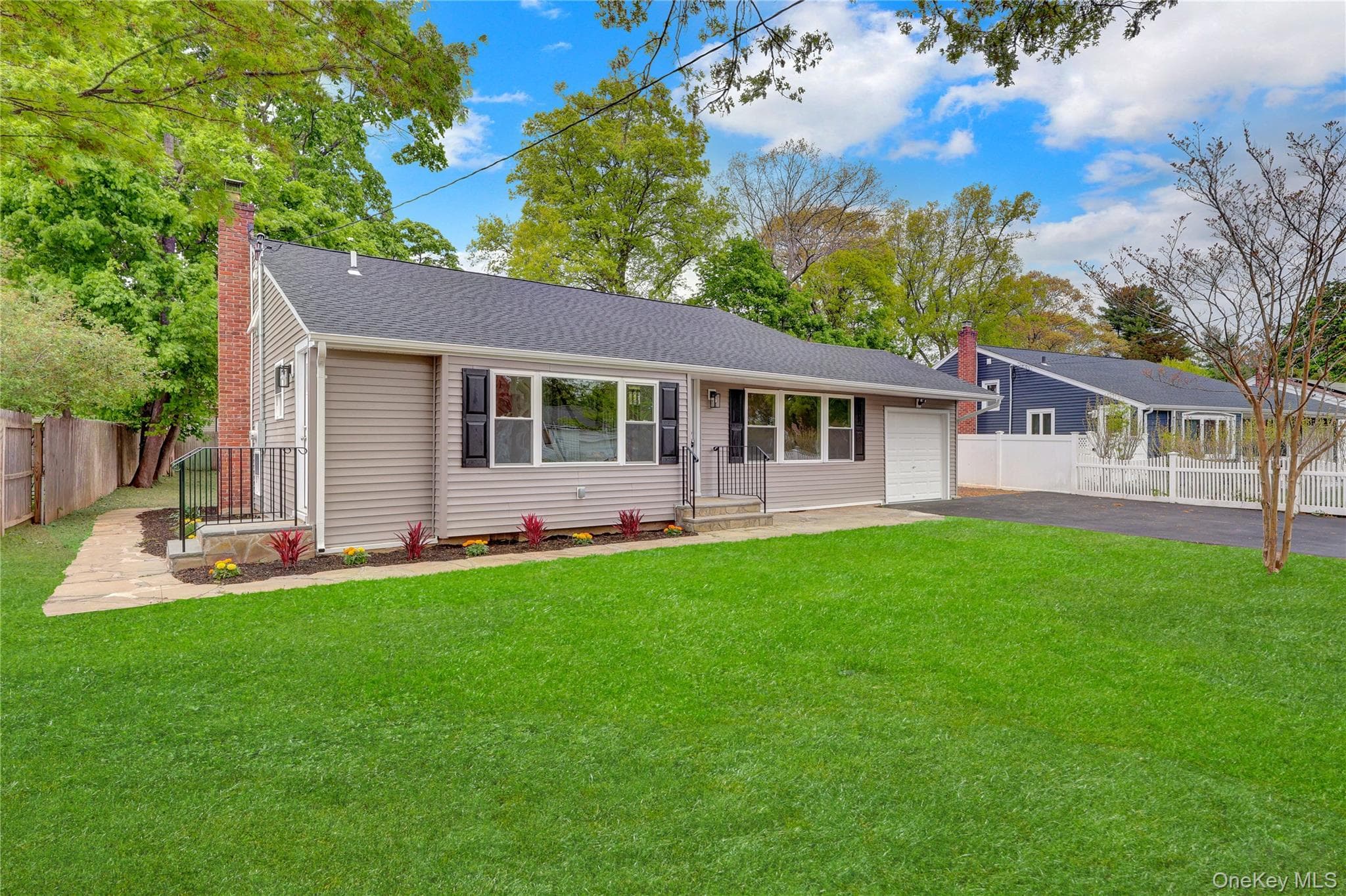 15 Glenwood Lane thumbnail 2