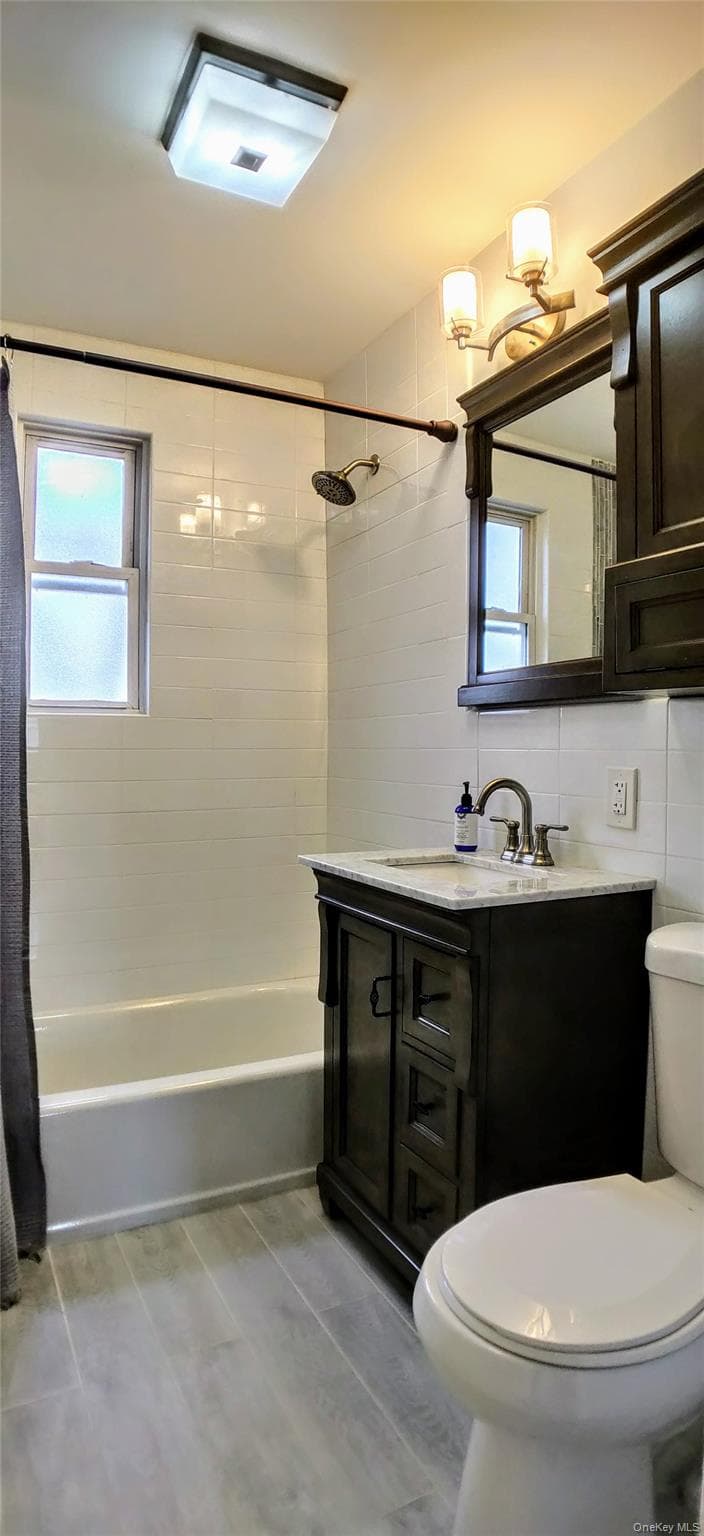 3 Lawrence Park Crescent Unit: 3 thumbnail 11
