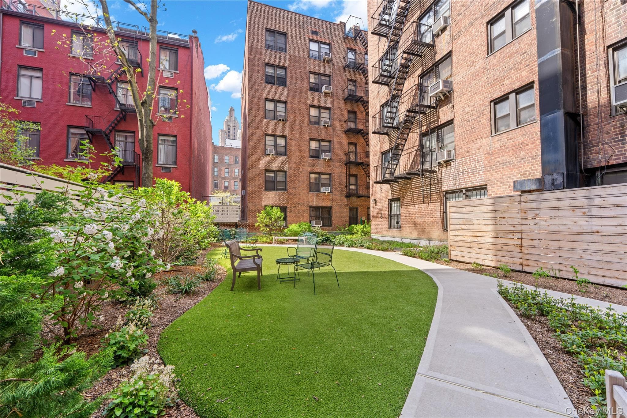 50 East 8th St Unit: 6P thumbnail 12
