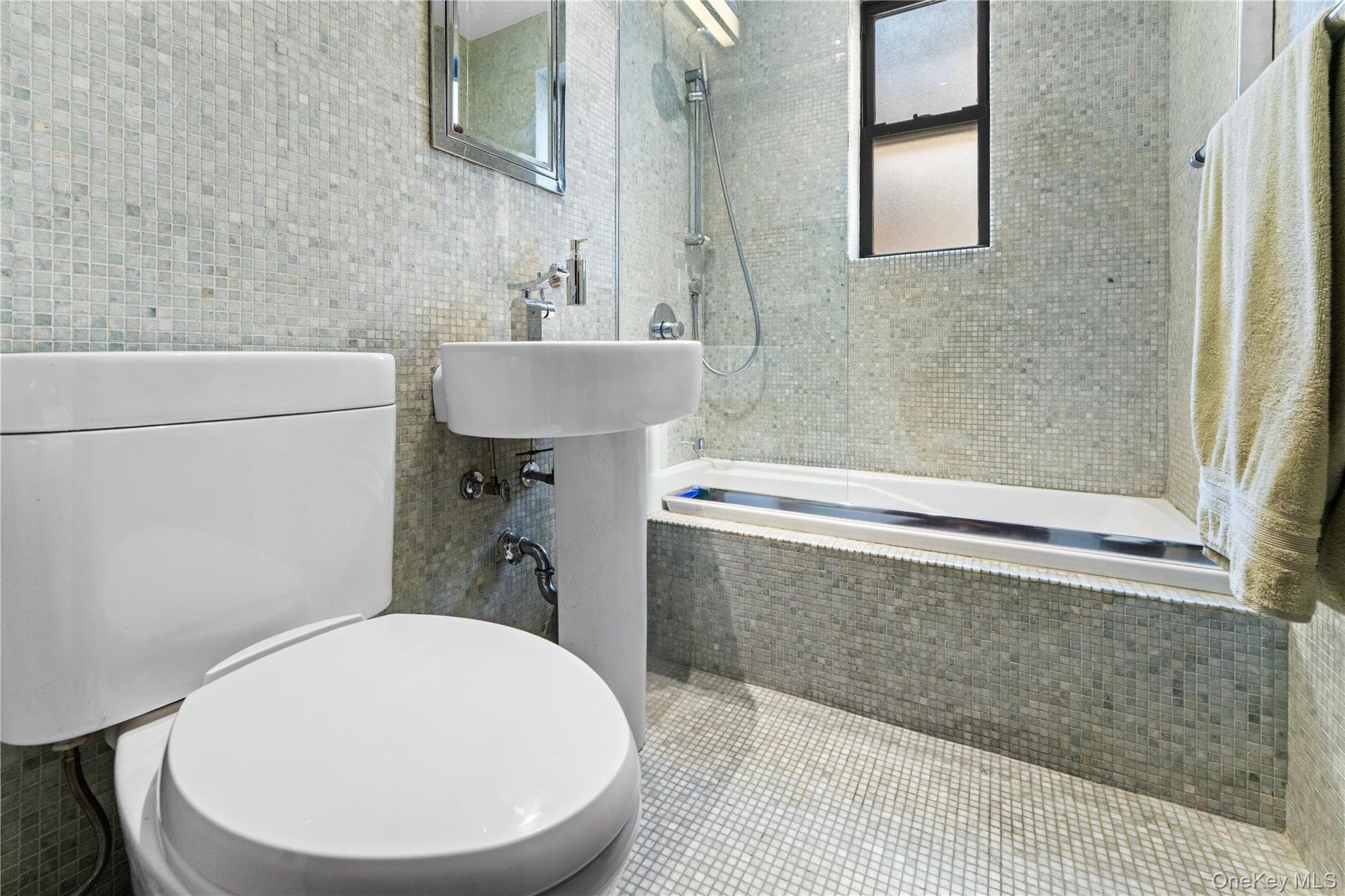 50 East 8th St Unit: 6P thumbnail 11