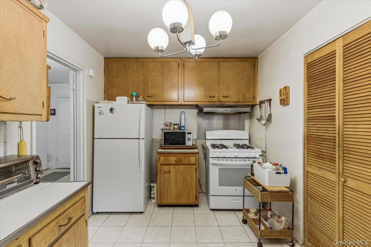 99-10 60th Avenue Unit: 2B thumbnail 5