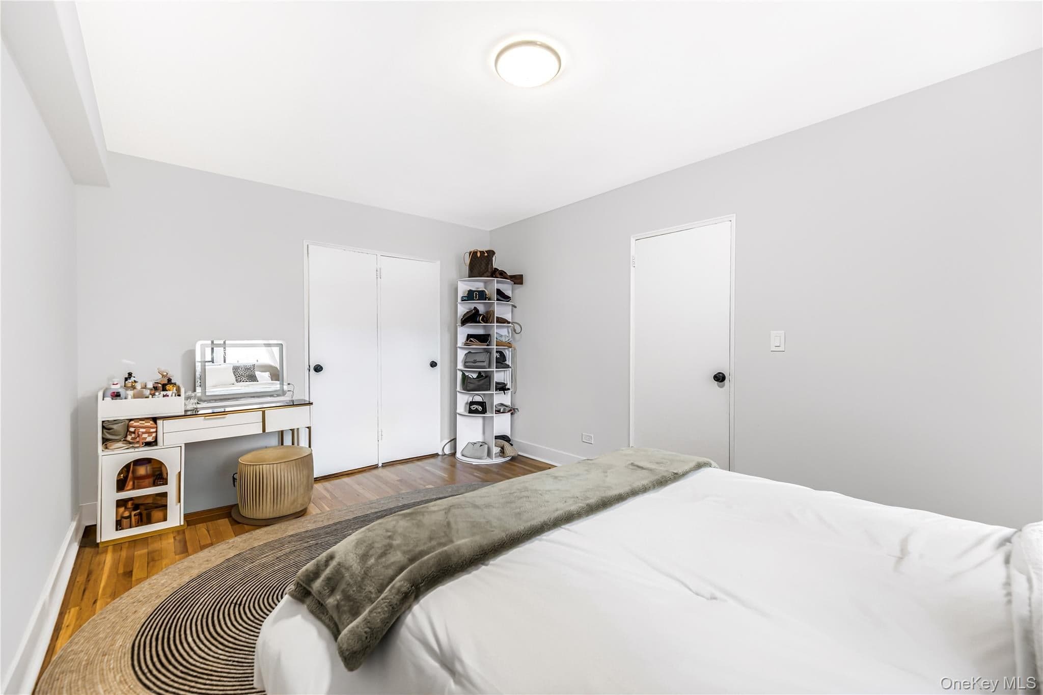 525 W 235th Street Unit: 3F thumbnail 9