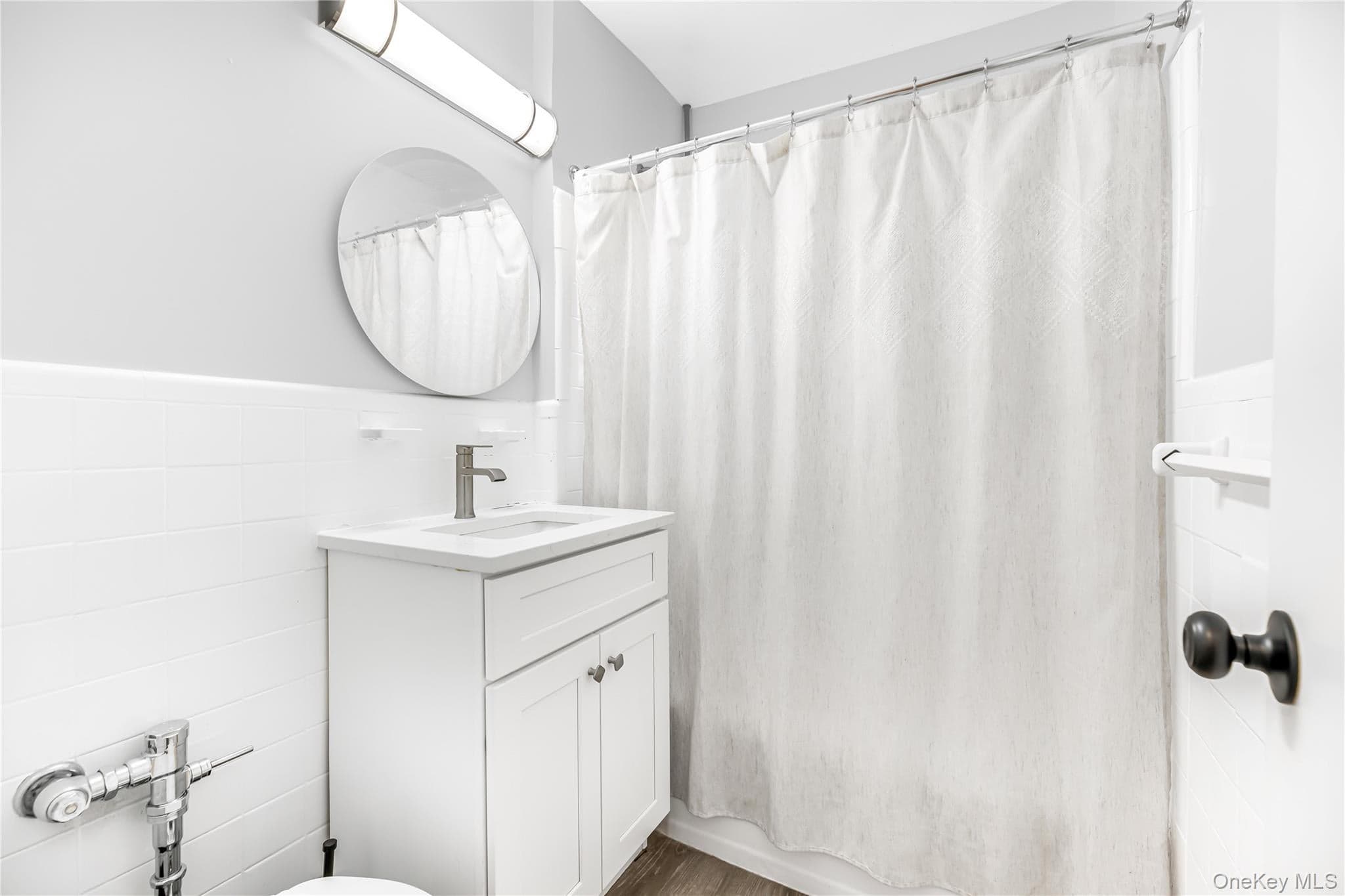 525 W 235th Street Unit: 3F thumbnail 11