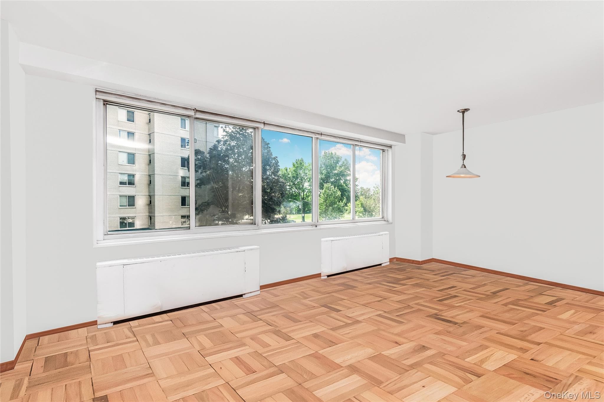 3333 Henry Hudson Parkway Pkwy Unit: 2L thumbnail 4