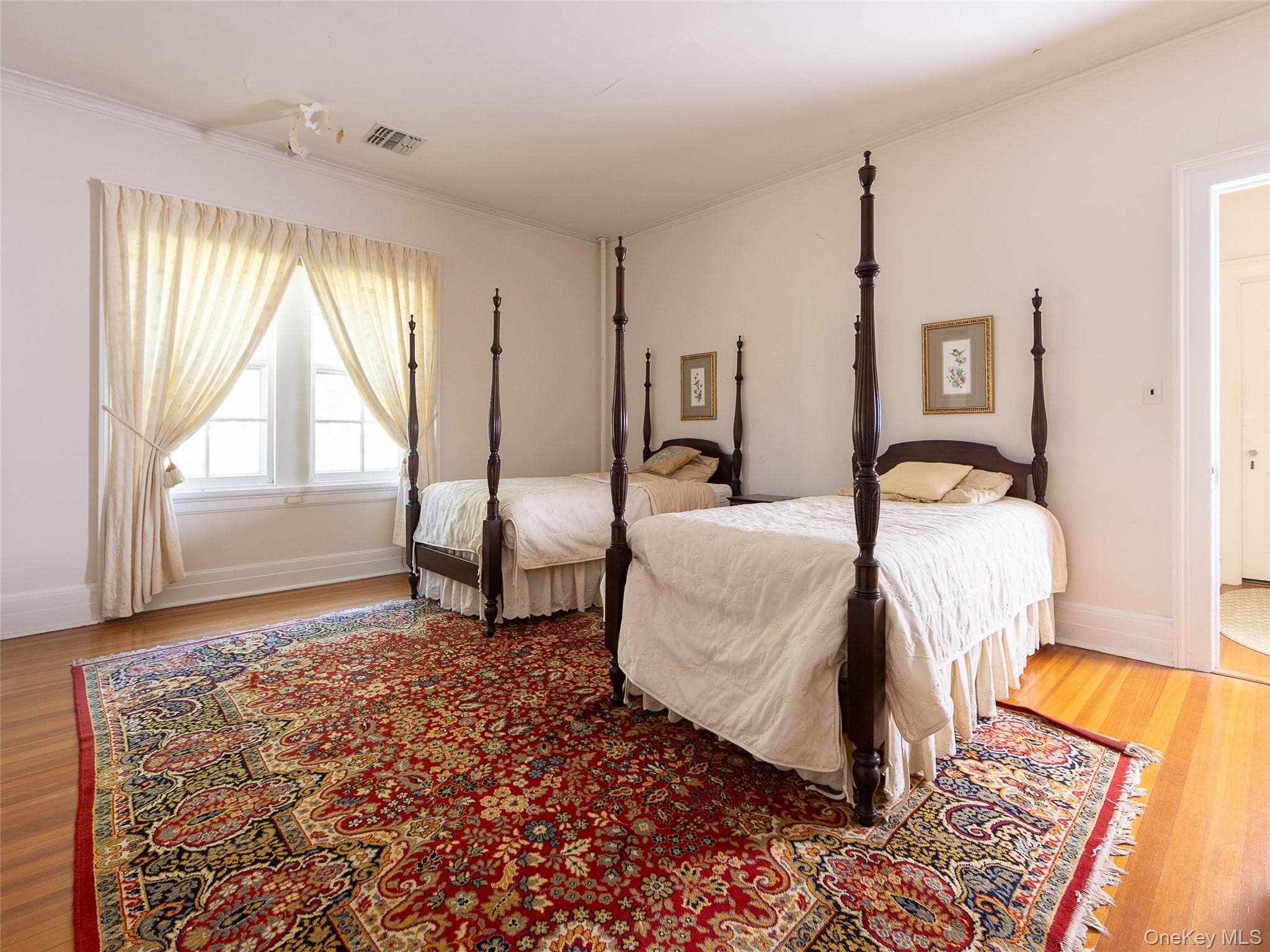 63 Colonial Avenue thumbnail 11