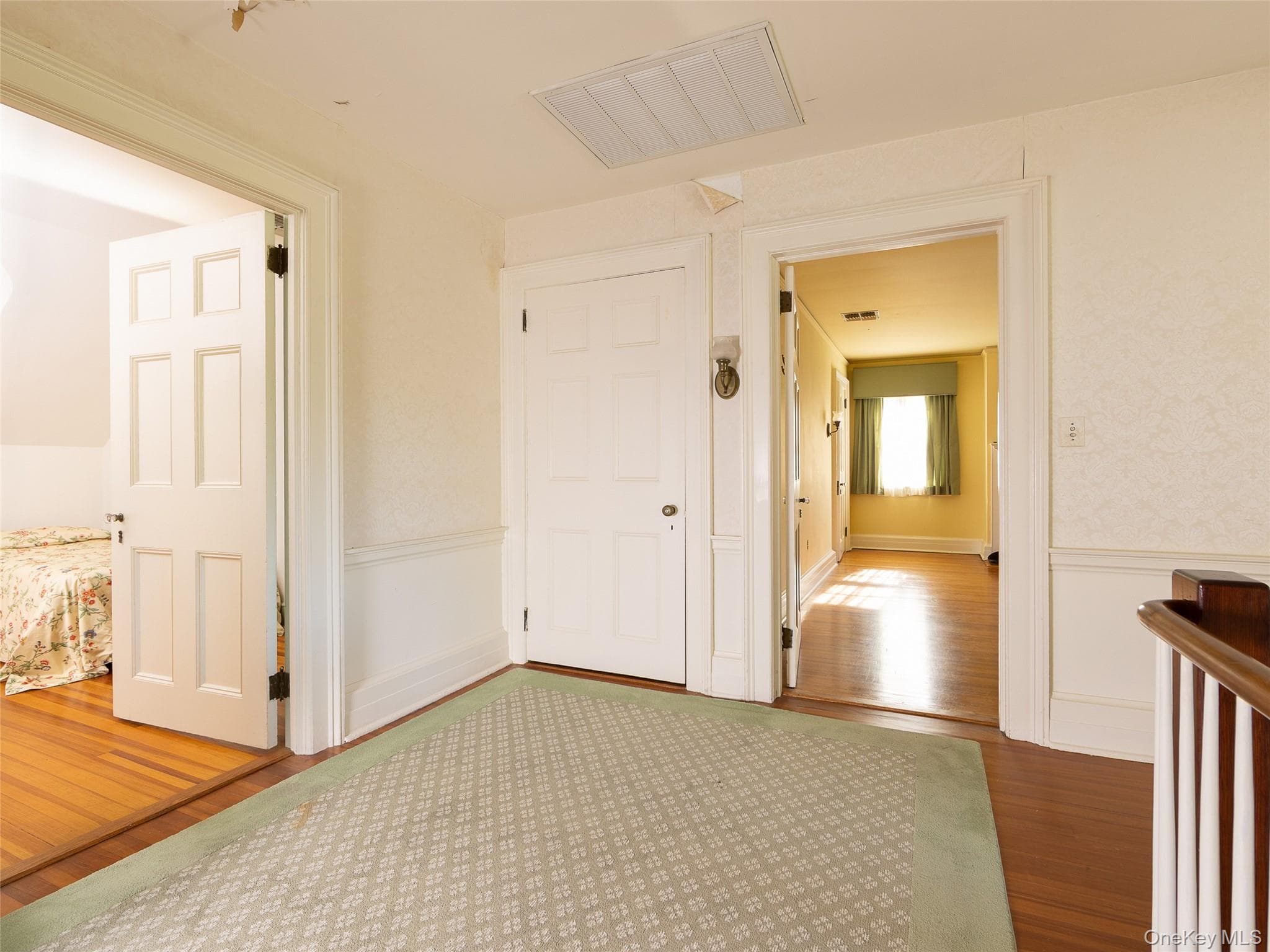 63 Colonial Avenue thumbnail 14