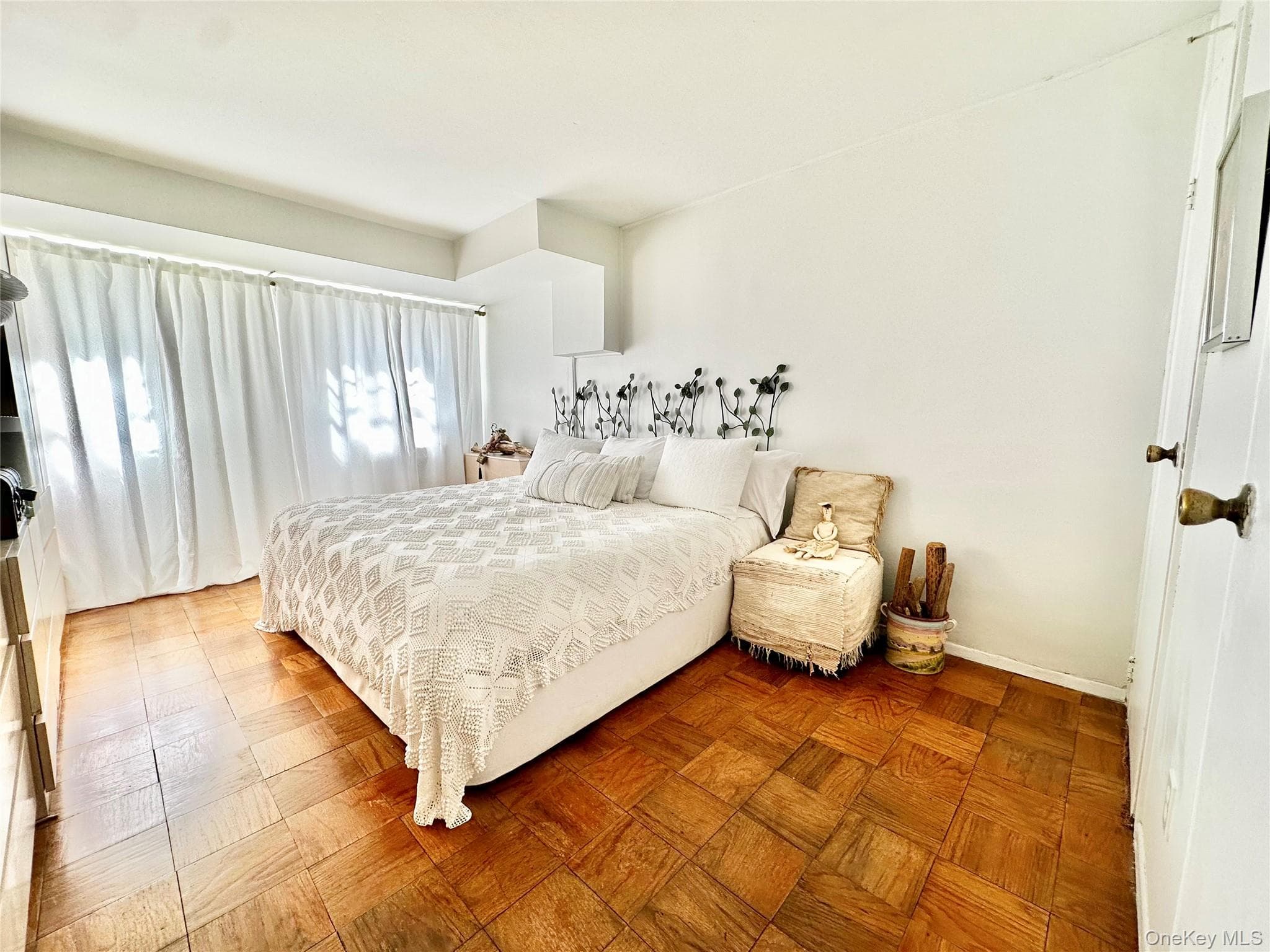704 Towne House Village Unit: 704 thumbnail 9