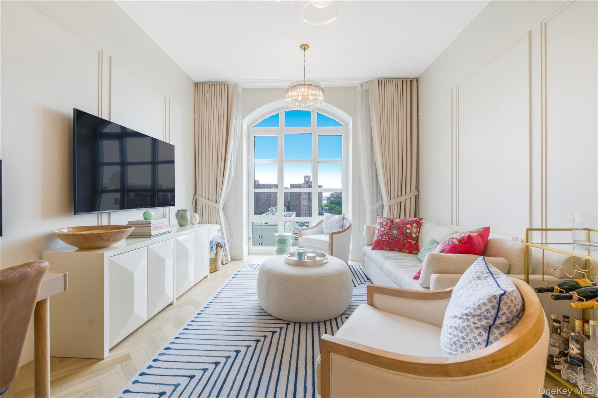 250 E 21st Street Unit: 9D thumbnail 2