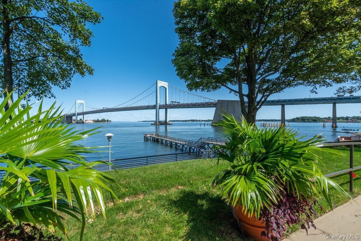 166-25 Powells Cove Boulevard Unit: 4L thumbnail 8