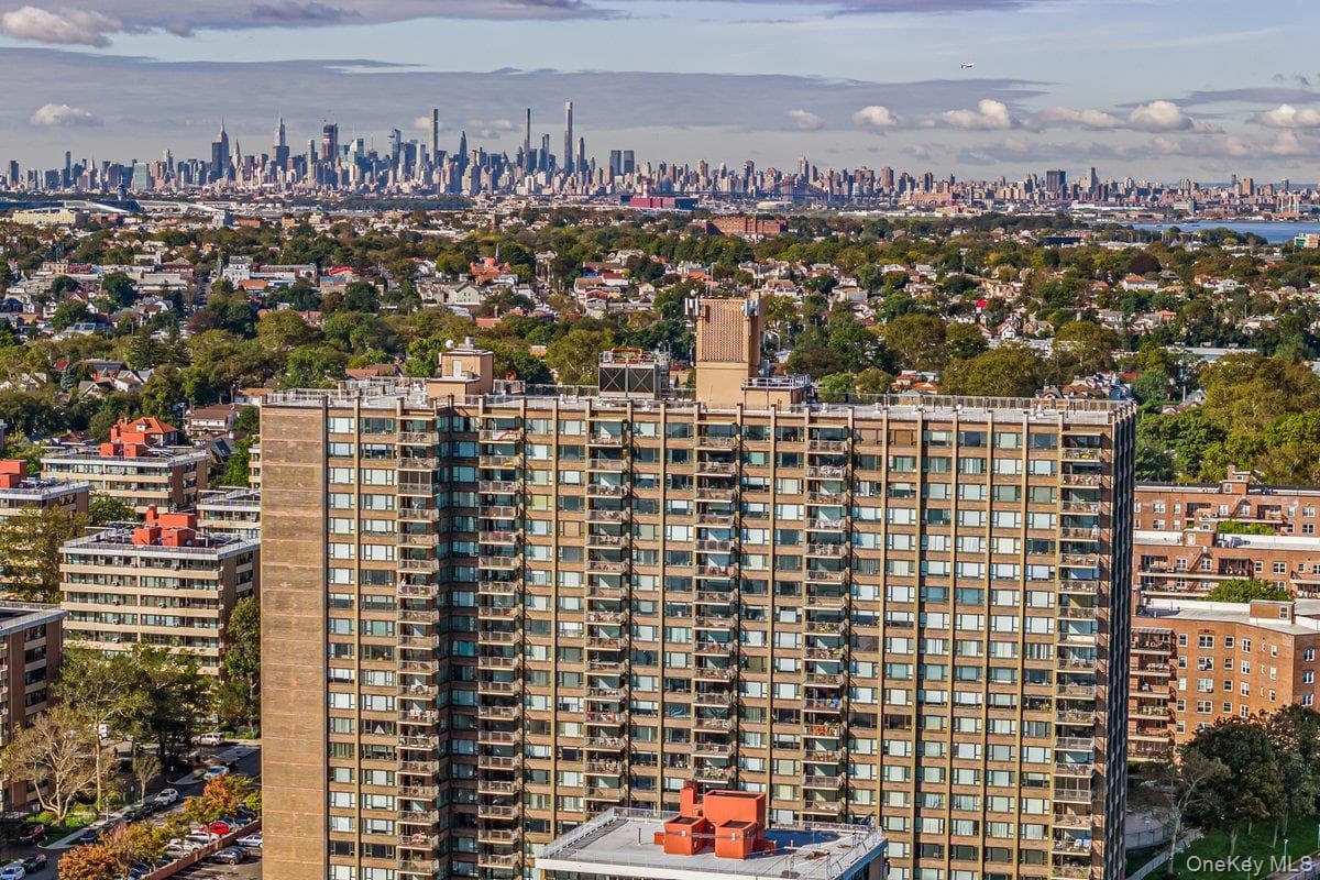 166-25 Powells Cove Boulevard Unit: 4L thumbnail 10