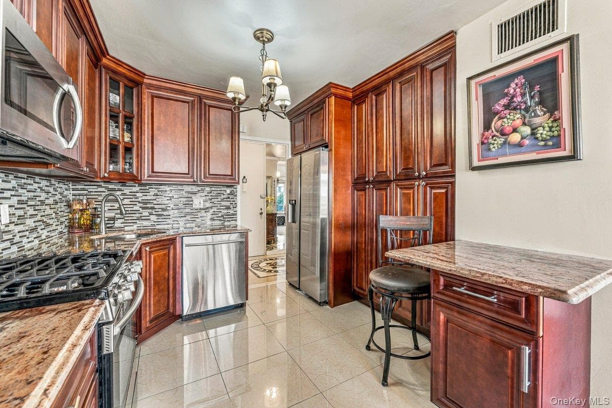 166-25 Powells Cove Boulevard Unit: 4L thumbnail 22