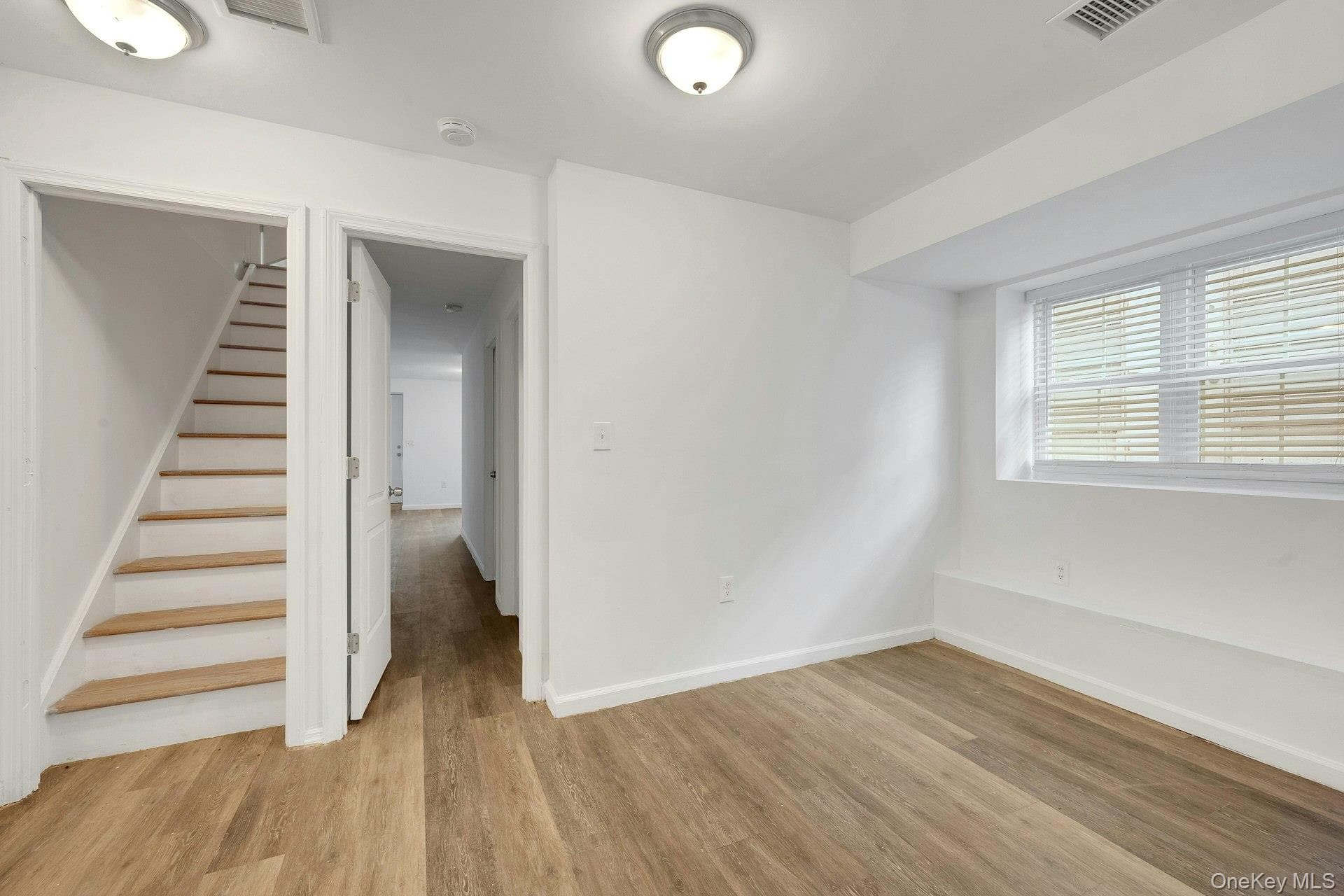 820 Hollywood Avenue thumbnail 29