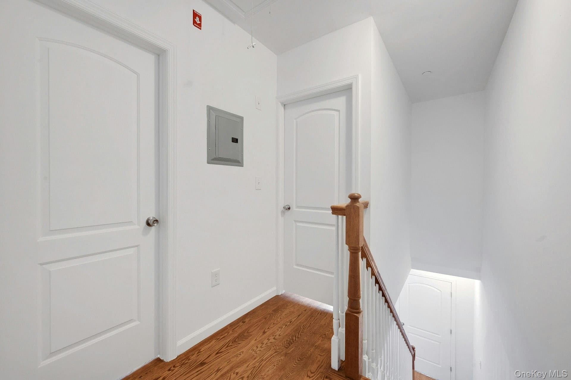 820 Hollywood Avenue thumbnail 28