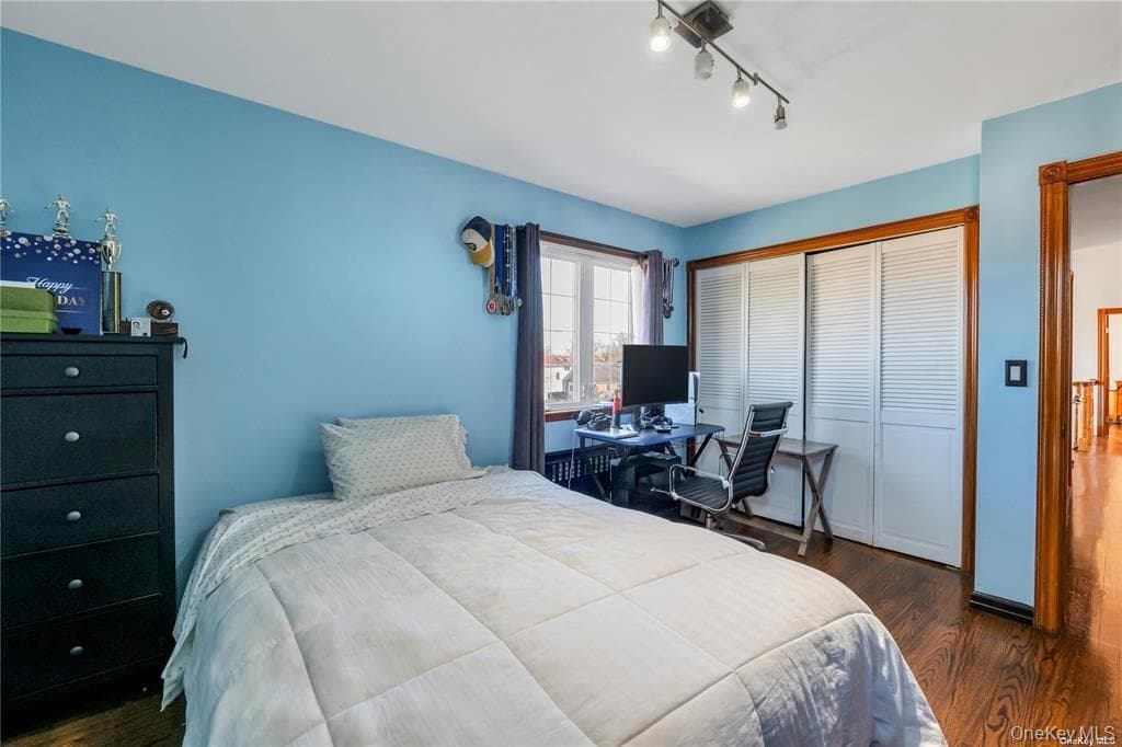 50-43 192nd Street thumbnail 28