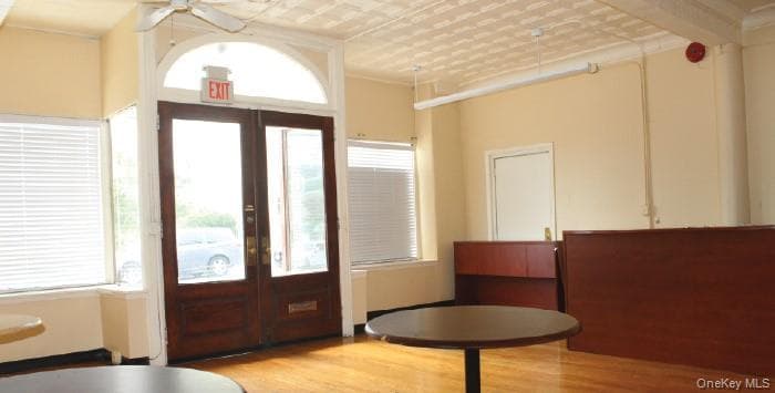 17-19 Marble Avenue thumbnail 10