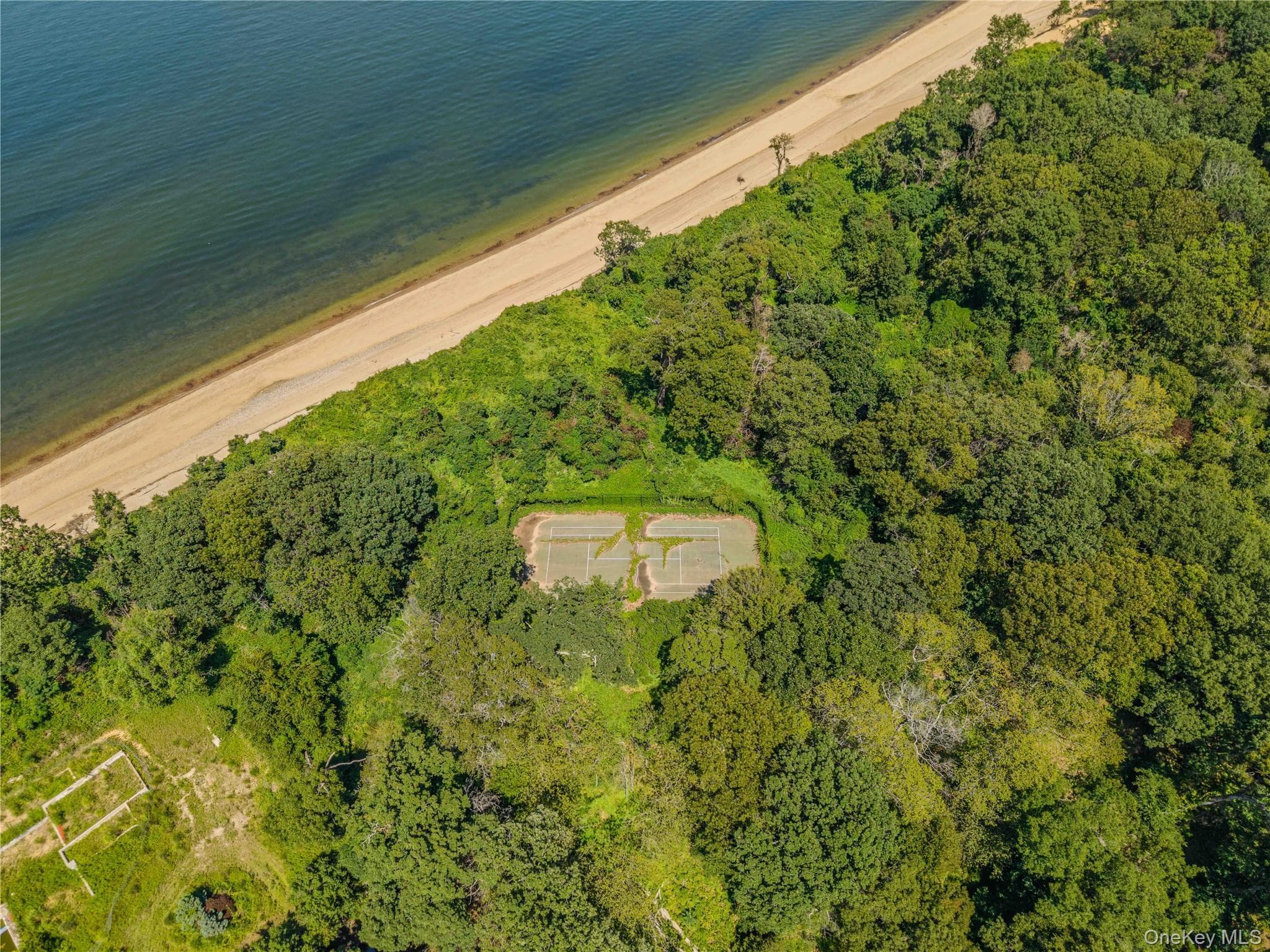 546 Long Beach Road thumbnail 6