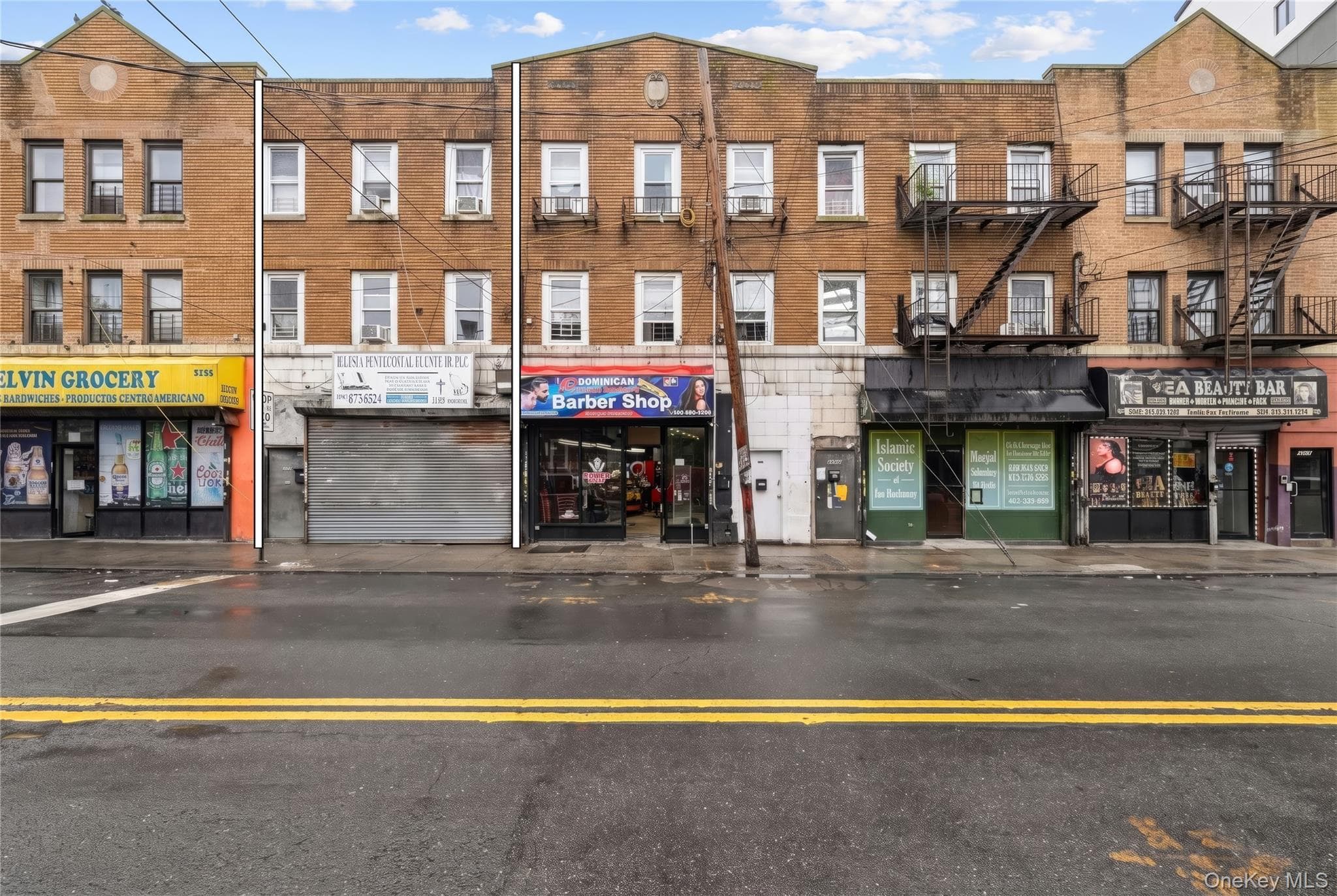 2122 Cornaga Avenue thumbnail 2