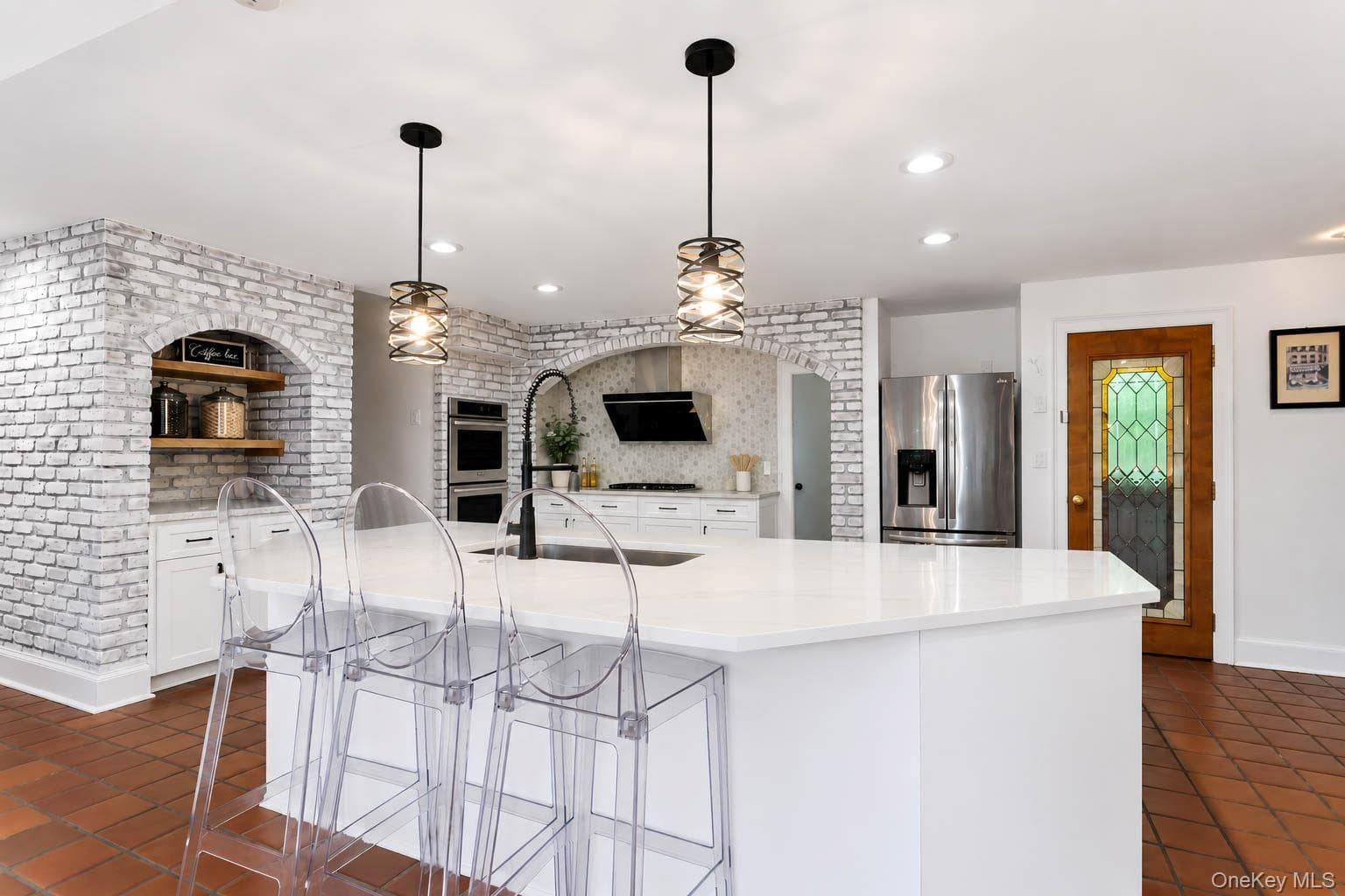450 Oyster Bay Road thumbnail 9