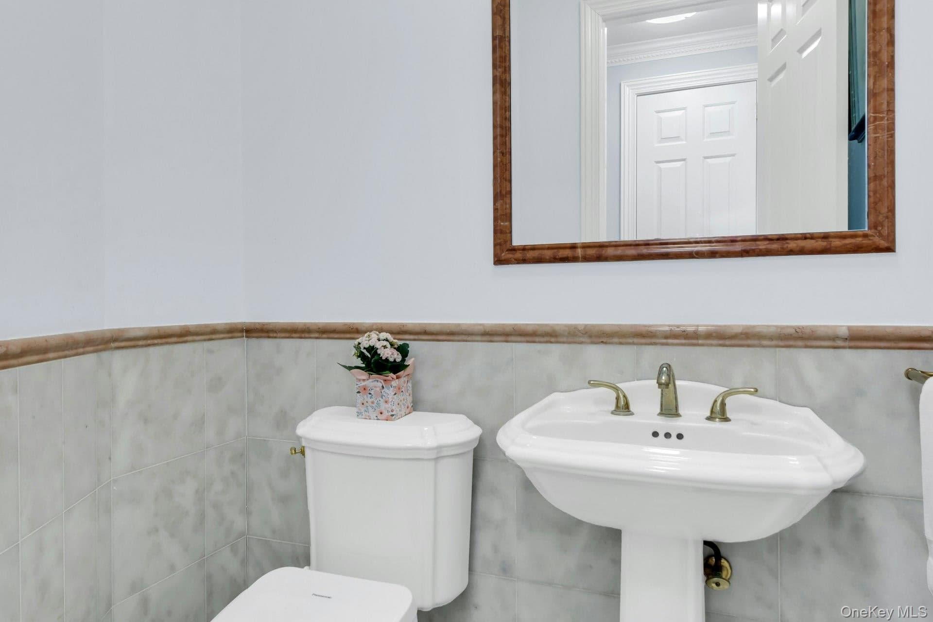 58 Stone Hill Drive thumbnail 13