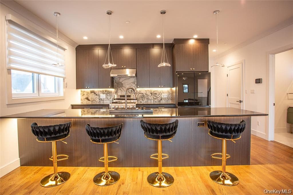 622 W Penn Street thumbnail 23