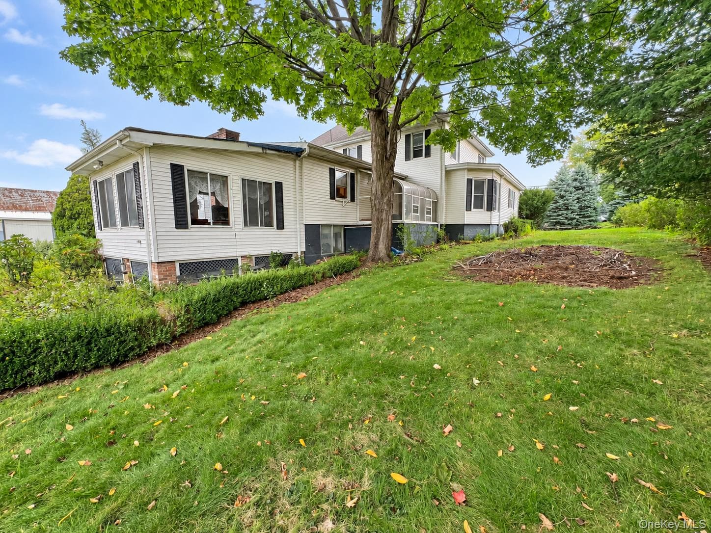 39 Maple Avenue thumbnail 6