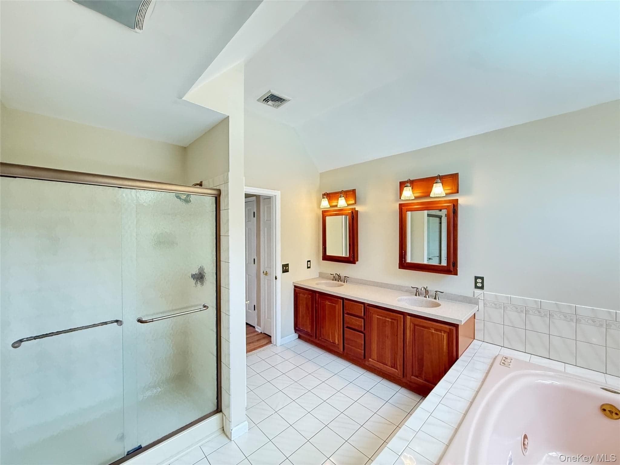 58 Hoose Boulevard thumbnail 36